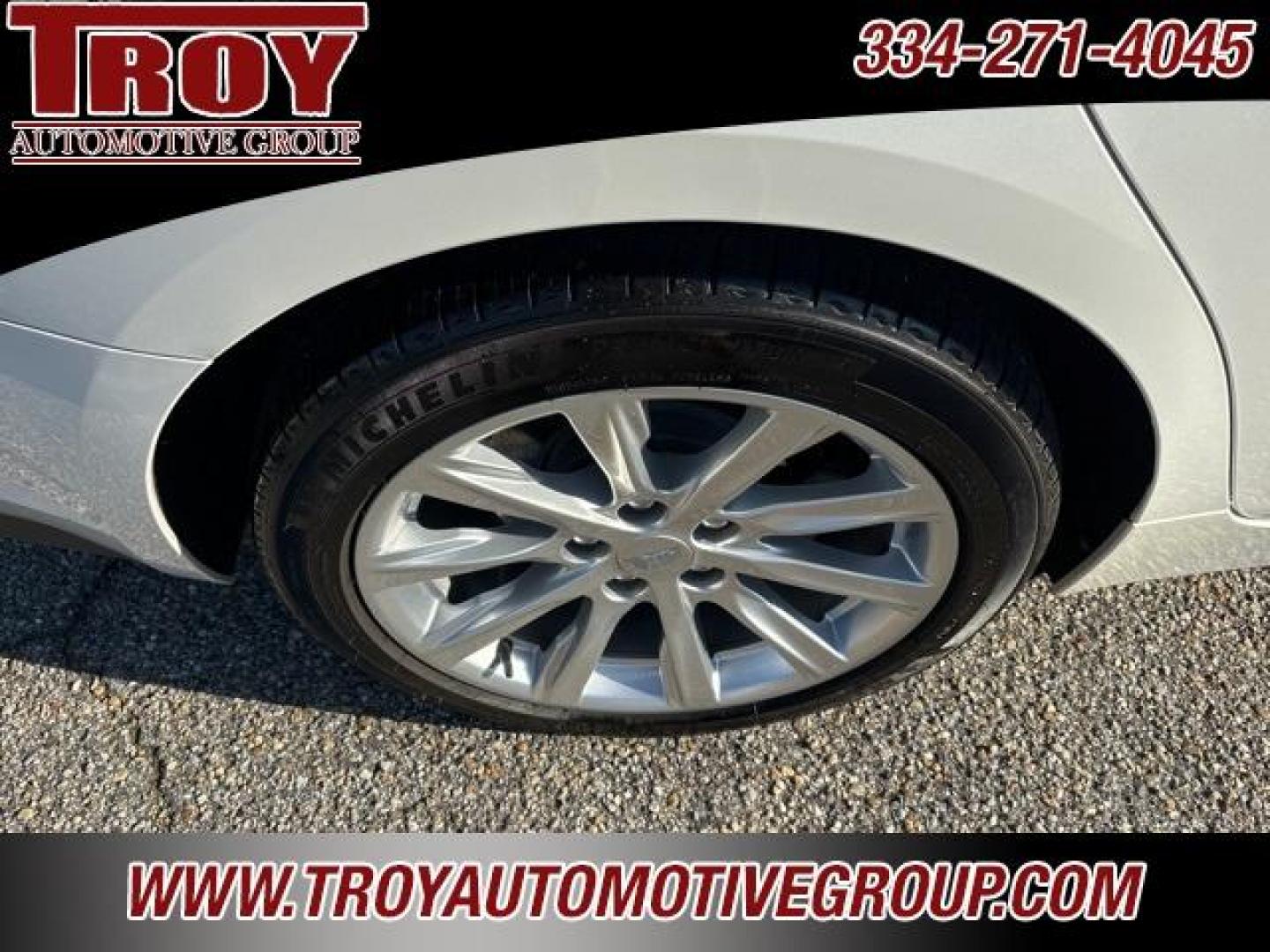2023 Crystal White Tricoat /Whisper Beige Cadillac CT5 Luxury (1G6DW5RK1P0) with an 2.0L I4 Turbocharged DOHC 16V LEV3-SULEV30 237hp engine, Automatic transmission, located at 6812 Atlanta Hwy, Montgomery, AL, 36117, (334) 271-4045, 32.382118, -86.178673 - Priced below KBB Fair Purchase Price!<br><br>Crystal White Tricoat 2023 Cadillac CT5 Luxury RWD 2.0L I4 Turbocharged DOHC 16V LEV3-SULEV30 237hp 10-Speed Automatic<br><br>Financing Available---Top Value for Trades.<br><br>Odometer is 3750 miles below market average! 23/33 City/Highway MPG - Photo#14