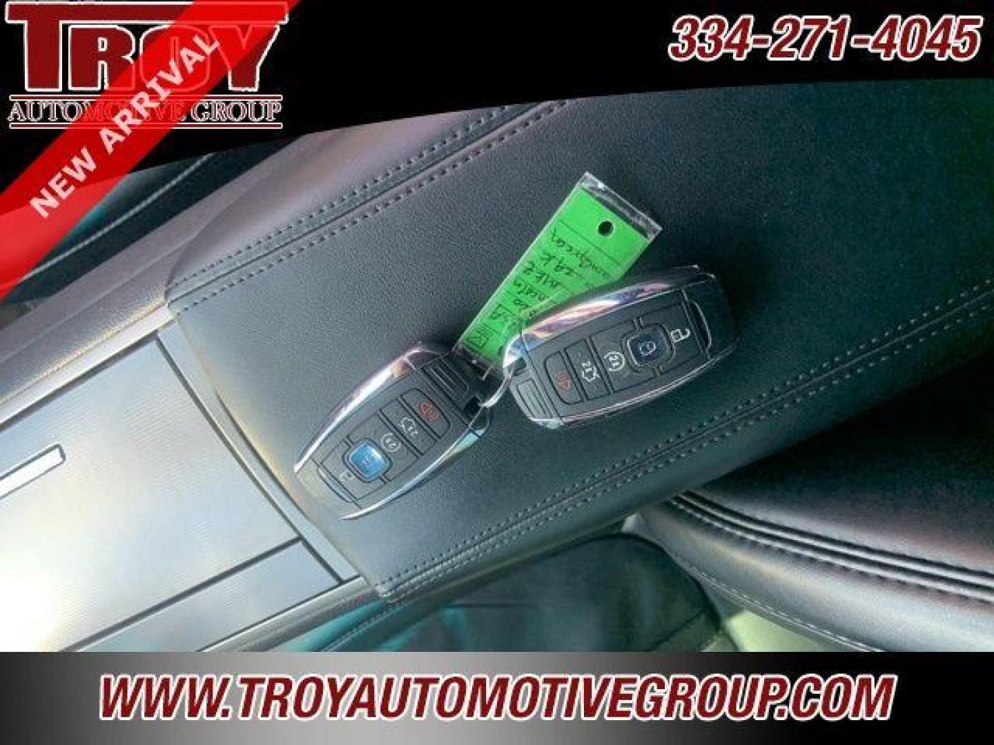 2020 Blue /Ebony Lincoln MKZ Reserve (3LN6L5E96LR) with an 2.0L I4 engine, Automatic transmission, located at 6812 Atlanta Hwy, Montgomery, AL, 36117, (334) 271-4045, 32.382118, -86.178673 - <br>Power Sunroof!!<br>2 Master Keys w/Remote Start!! - Photo#10