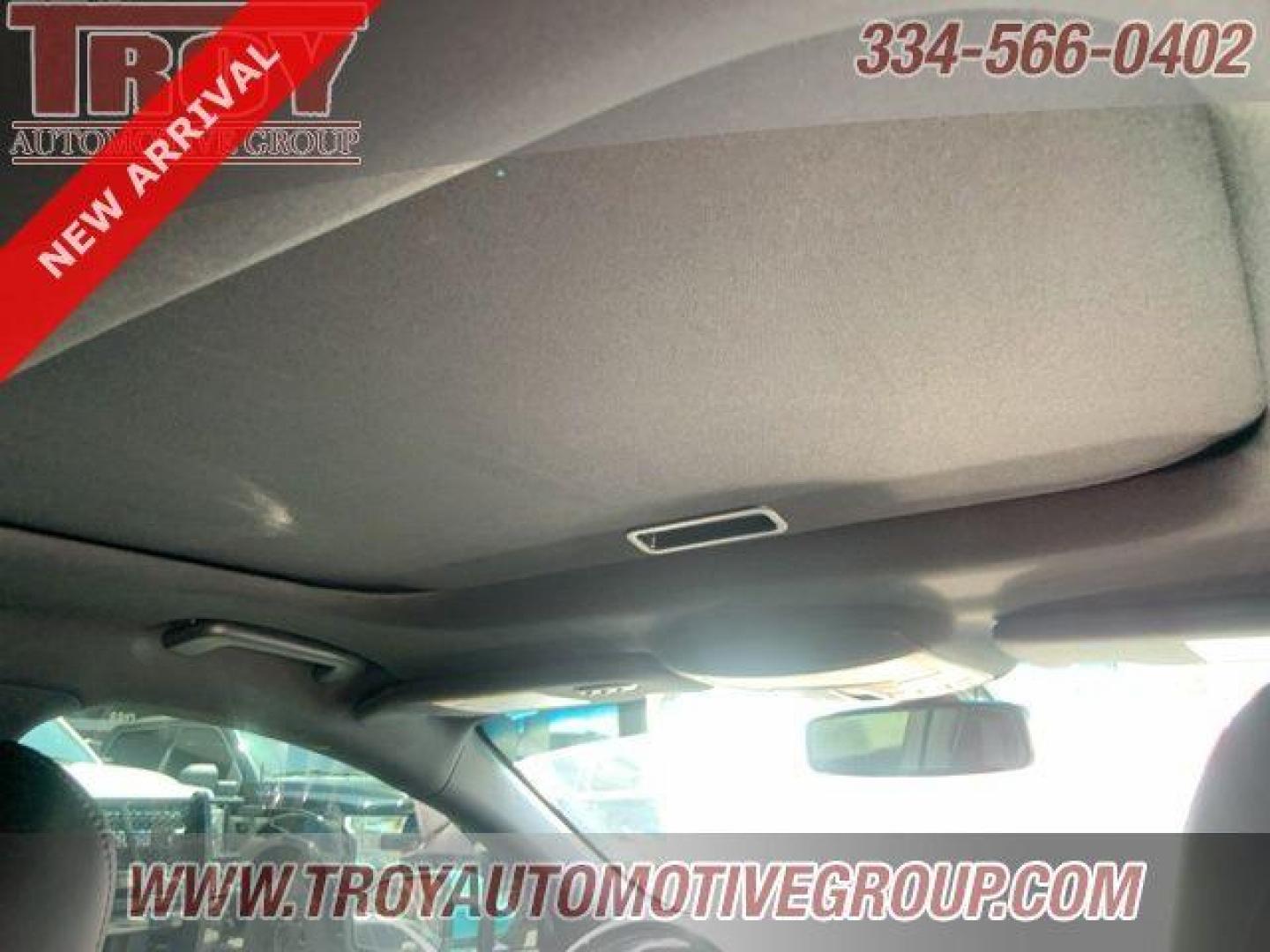 2020 Blue /Ebony Lincoln MKZ Reserve (3LN6L5E96LR) with an 2.0L I4 engine, Automatic transmission, located at 6812 Atlanta Hwy, Montgomery, AL, 36117, (334) 271-4045, 32.382118, -86.178673 - <br>Power Sunroof!!<br>2 Master Keys w/Remote Start!! - Photo#19