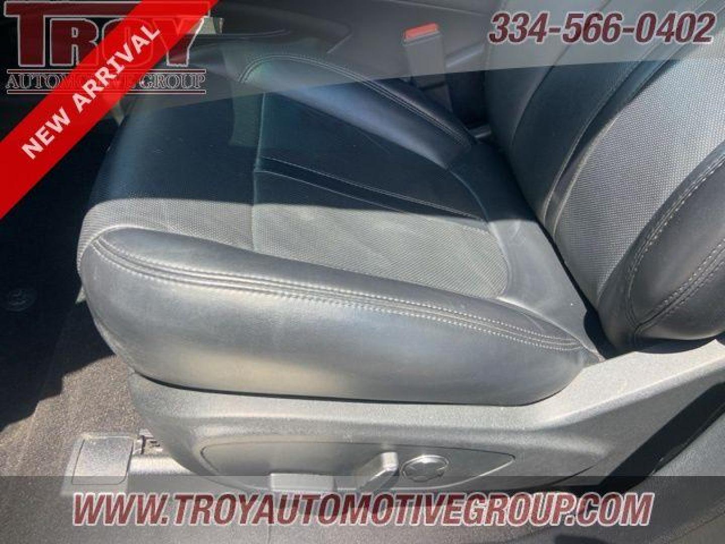 2020 Blue /Ebony Lincoln MKZ Reserve (3LN6L5E96LR) with an 2.0L I4 engine, Automatic transmission, located at 6812 Atlanta Hwy, Montgomery, AL, 36117, (334) 271-4045, 32.382118, -86.178673 - <br>Power Sunroof!!<br>2 Master Keys w/Remote Start!! - Photo#22