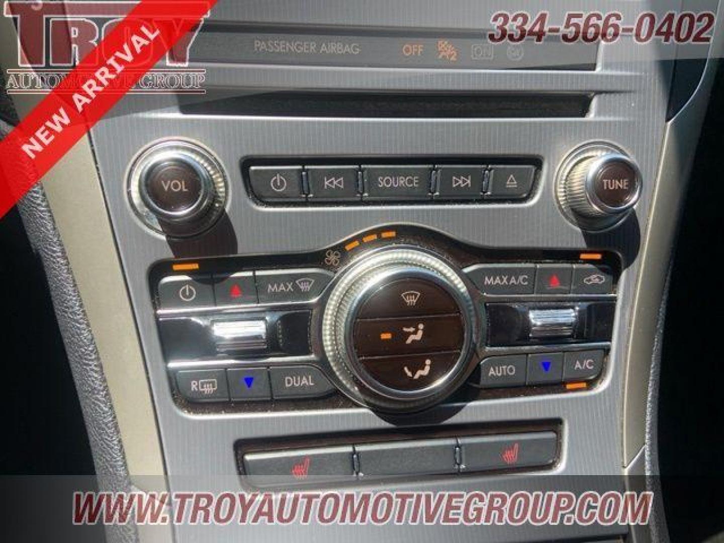 2020 Blue /Ebony Lincoln MKZ Reserve (3LN6L5E96LR) with an 2.0L I4 engine, Automatic transmission, located at 6812 Atlanta Hwy, Montgomery, AL, 36117, (334) 271-4045, 32.382118, -86.178673 - <br>Power Sunroof!!<br>2 Master Keys w/Remote Start!! - Photo#26