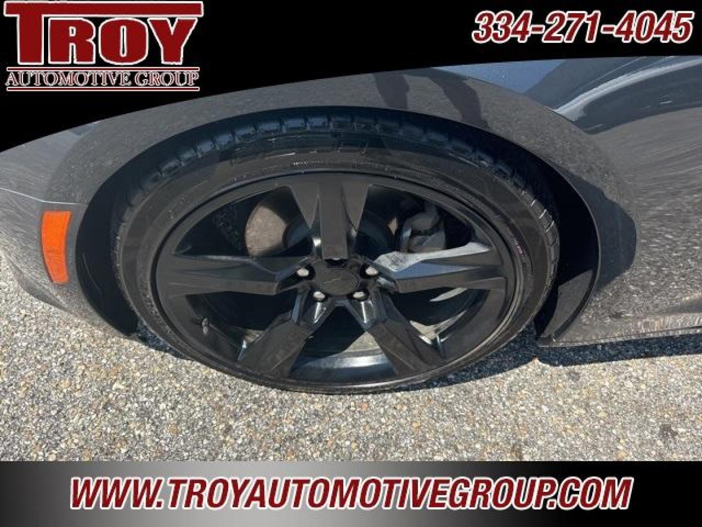 2018 Nightfall Gray Metallic /Jet Black Chevrolet Camaro 1LT (1G1FB1RS1J0) with an 3.6L V6 DI engine, Automatic transmission, located at 6812 Atlanta Hwy, Montgomery, AL, 36117, (334) 271-4045, 32.382118, -86.178673 - Photo#16