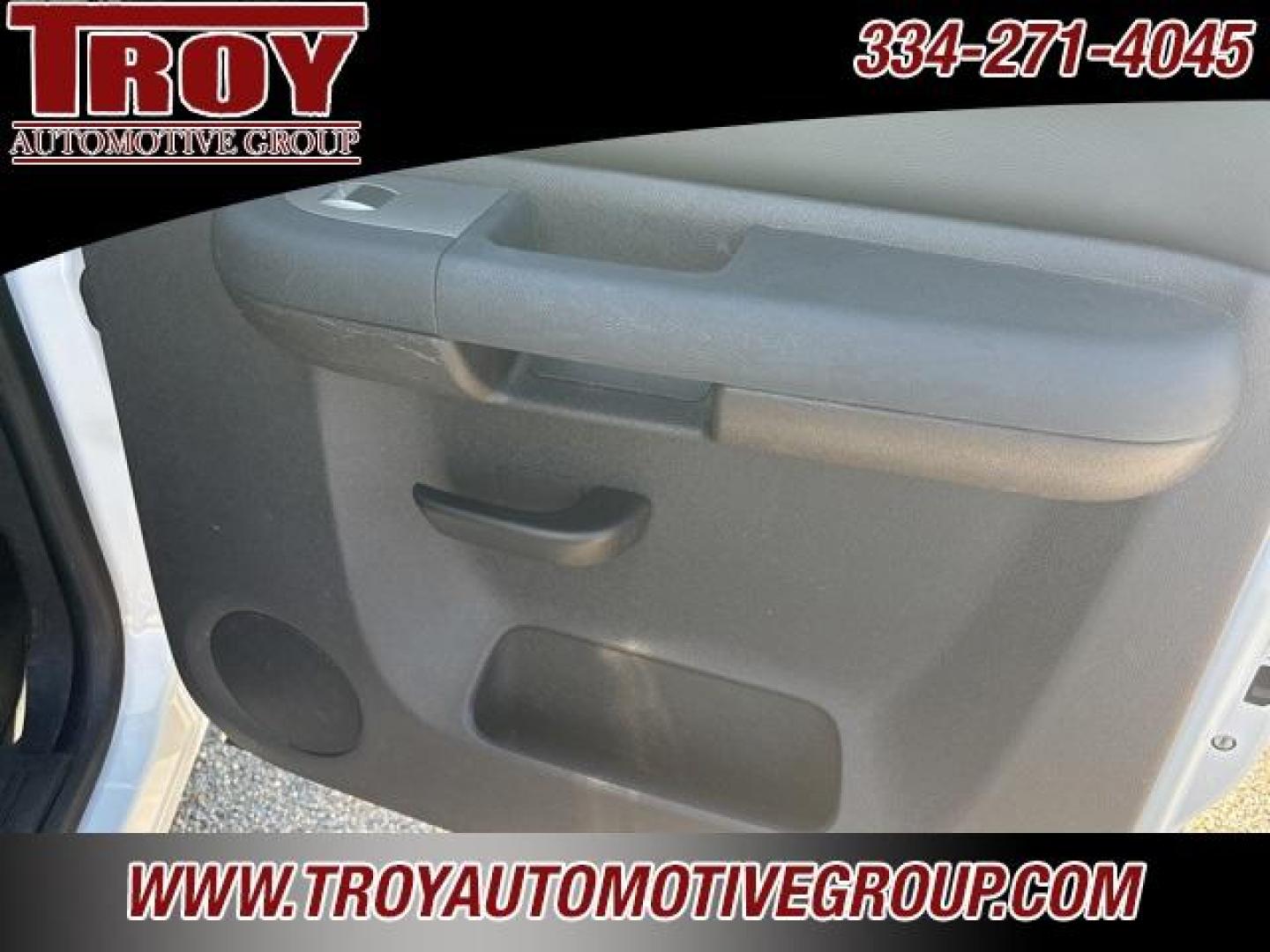 2013 Summit White /Ebony GMC Sierra 1500 SLE (3GTP2VE73DG) with an Vortec 5.3L V8 SFI VVT Flex Fuel engine, Automatic transmission, located at 6812 Atlanta Hwy, Montgomery, AL, 36117, (334) 271-4045, 32.382118, -86.178673 - Photo#27
