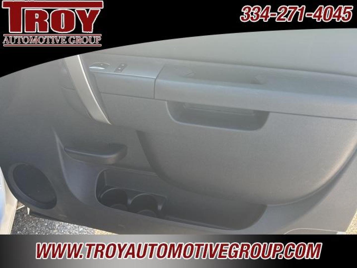 2013 Summit White /Ebony GMC Sierra 1500 SLE (3GTP2VE73DG) with an Vortec 5.3L V8 SFI VVT Flex Fuel engine, Automatic transmission, located at 6812 Atlanta Hwy, Montgomery, AL, 36117, (334) 271-4045, 32.382118, -86.178673 - Photo#31