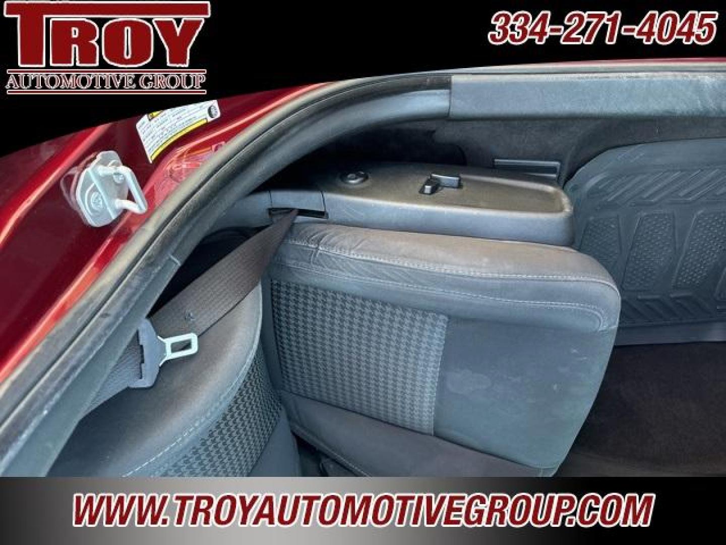 2019 Octane Red Pearlcoat /Black Dodge Charger R/T (2C3CDXCT9KH) with an HEMI 5.7L V8 Multi Displacement VVT engine, Automatic transmission, located at 6812 Atlanta Hwy, Montgomery, AL, 36117, (334) 271-4045, 32.382118, -86.178673 - Photo#27