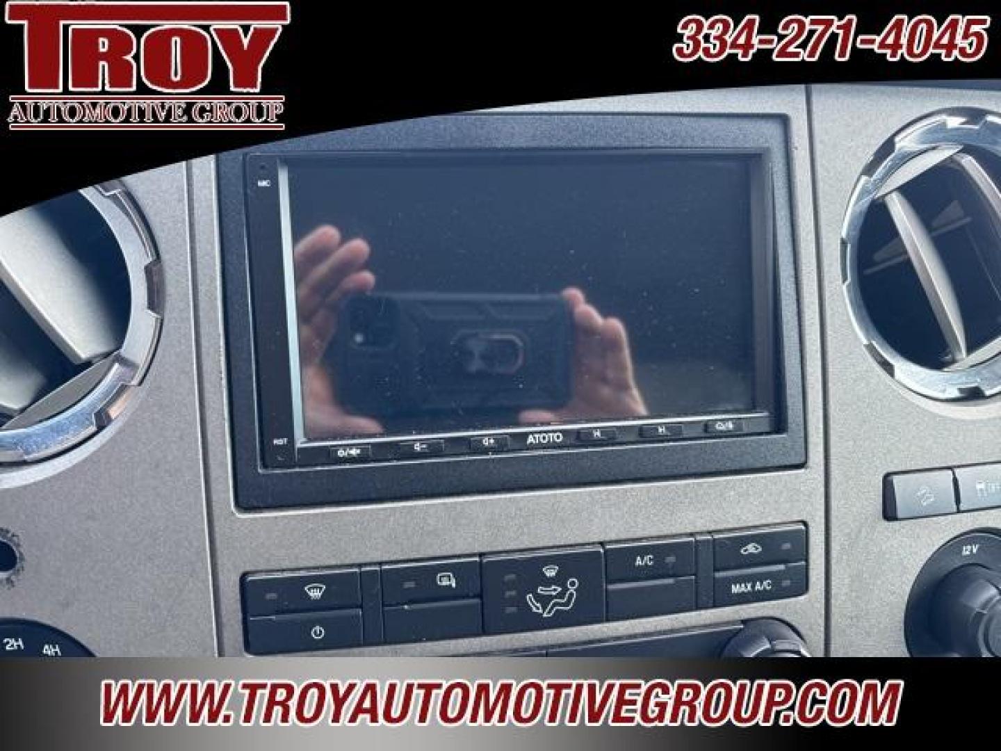 2012 Oxford White /Steel Ford F-250SD XLT (1FT7X2B68CE) with an 6.2L V8 EFI SOHC 16V Flex Fuel engine, Automatic transmission, located at 6812 Atlanta Hwy, Montgomery, AL, 36117, (334) 271-4045, 32.382118, -86.178673 - Photo#23