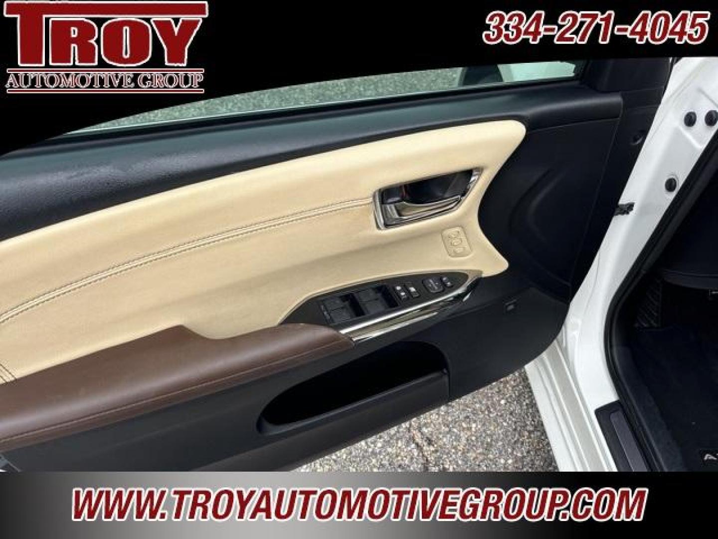 2017 Blizzard Pearl /Almond Toyota Avalon (4T1BK1EB3HU) with an 3.5L V6 DOHC Dual VVT-i 24V engine, Automatic transmission, located at 6812 Atlanta Hwy, Montgomery, AL, 36117, (334) 271-4045, 32.382118, -86.178673 - Photo#36