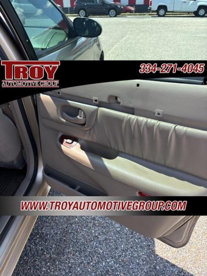 2005 Cashmere Metallic /Taupe Buick Century Base (2G4WS52J351) with an 3.1L V6 SFI engine, Automatic transmission, located at 6812 Atlanta Hwy, Montgomery, AL, 36117, (334) 271-4045, 32.382118, -86.178673 - Photo#25