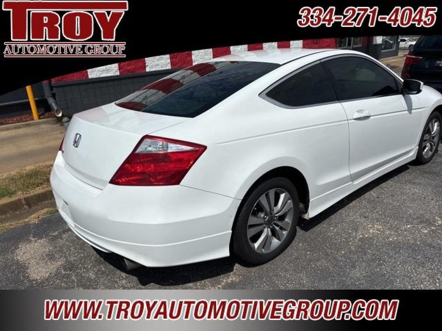2009 Taffeta White /Ivory Honda Accord EX (1HGCS12739A) with an 2.4L I4 DOHC i-VTEC 16V engine, Automatic transmission, located at 6812 Atlanta Hwy, Montgomery, AL, 36117, (334) 271-4045, 32.382118, -86.178673 - Photo#3