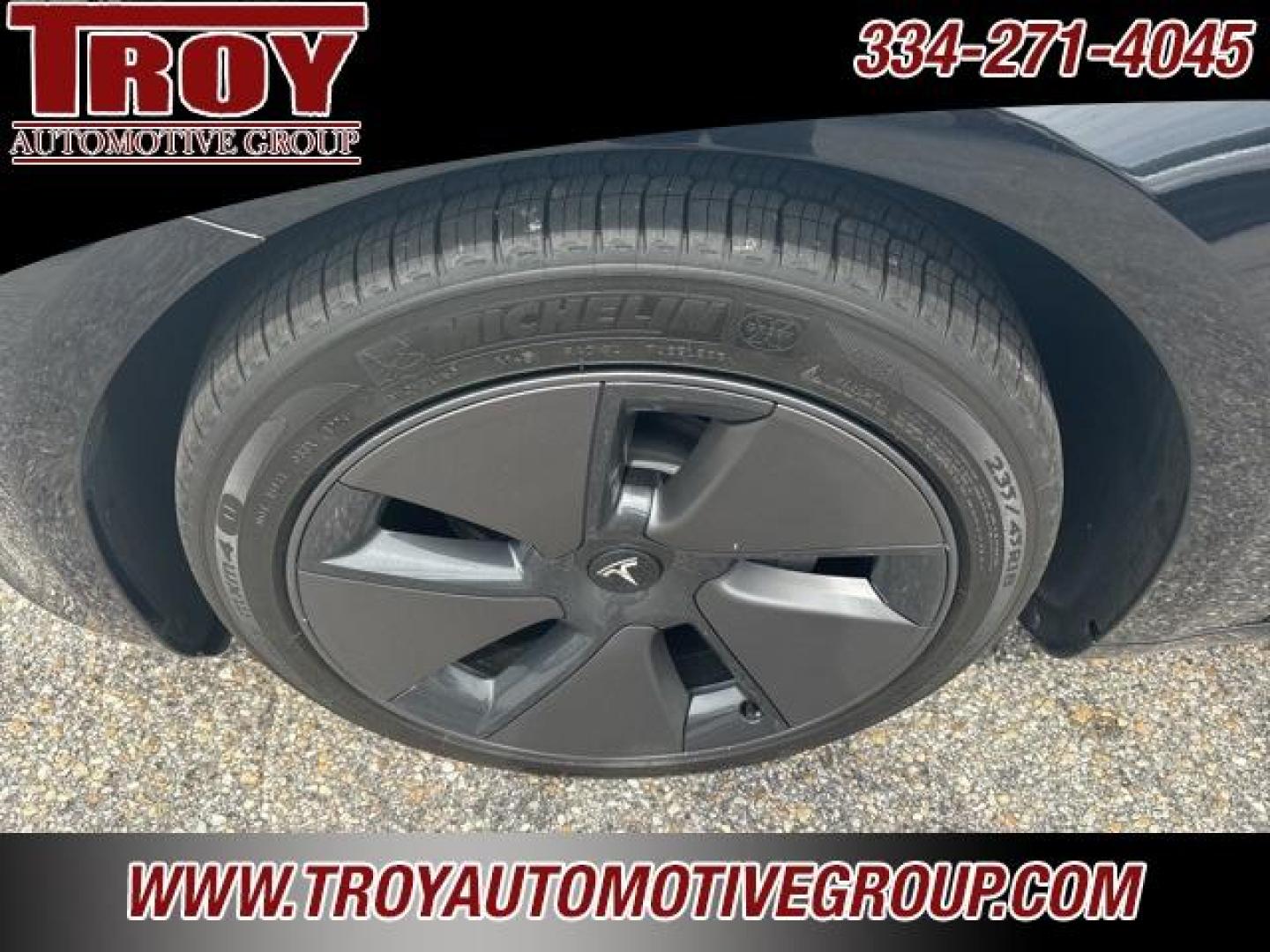 2022 Solid Black /Black Tesla Model 3 Base (5YJ3E1EA1NF) with an Electric Motor engine, Automatic transmission, located at 6812 Atlanta Hwy, Montgomery, AL, 36117, (334) 271-4045, 32.382118, -86.178673 - 1-Owner!!<br>Navigation!!<br>Tinted Windows!<br>2-Keys!!<br> - Photo#16