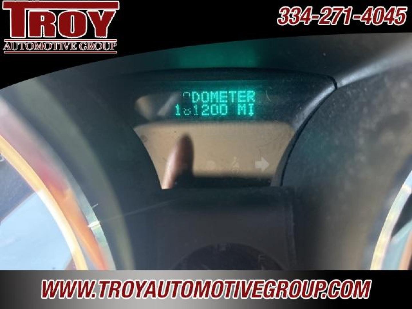 2012 White /Light Gray Chevrolet Traverse LTZ (1GNKVLED3CJ) with an 3.6L V6 SIDI engine, Automatic transmission, located at 6812 Atlanta Hwy, Montgomery, AL, 36117, (334) 271-4045, 32.382118, -86.178673 - Photo#43