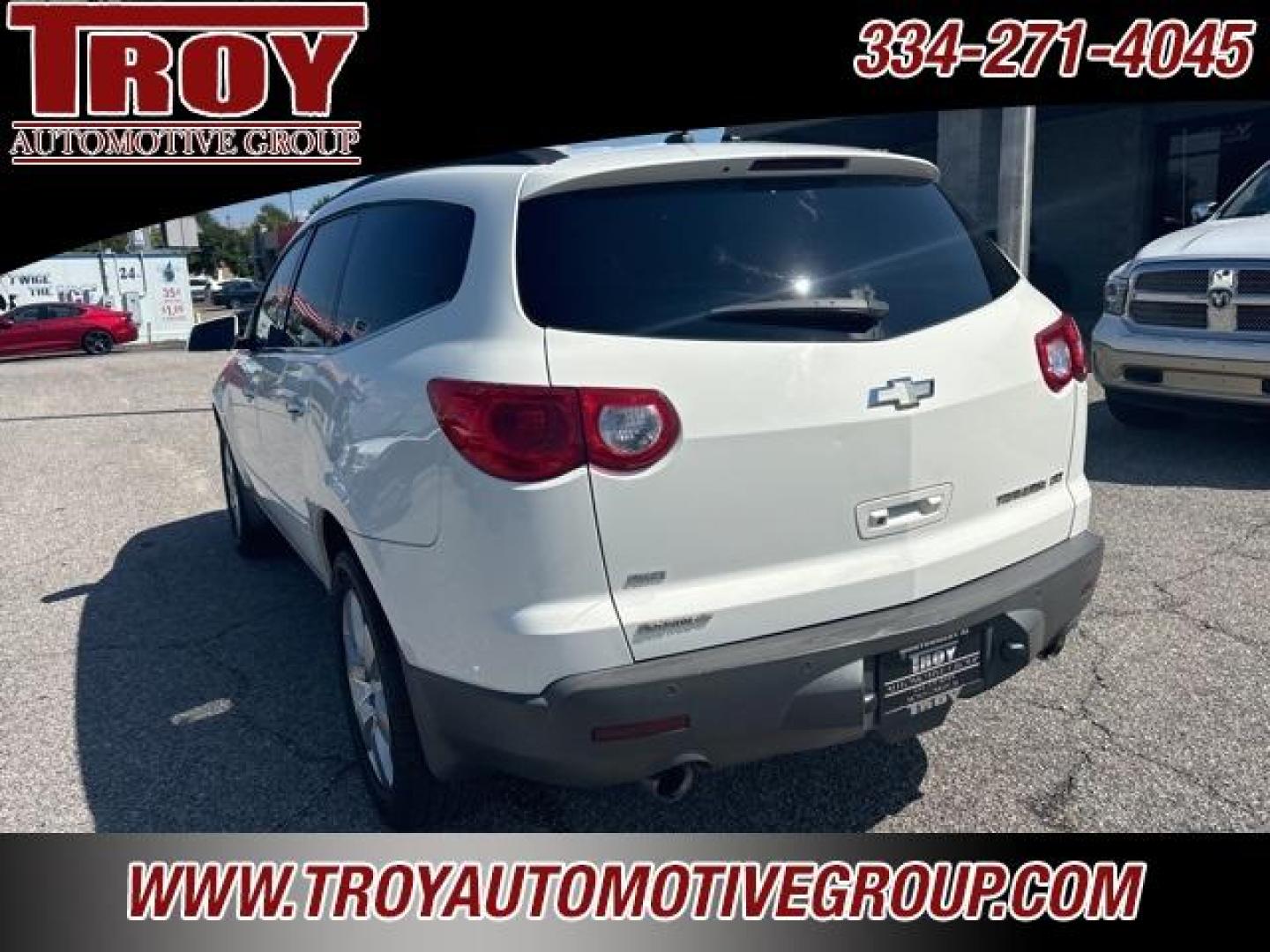 2012 White /Light Gray Chevrolet Traverse LTZ (1GNKVLED3CJ) with an 3.6L V6 SIDI engine, Automatic transmission, located at 6812 Atlanta Hwy, Montgomery, AL, 36117, (334) 271-4045, 32.382118, -86.178673 - Photo#6