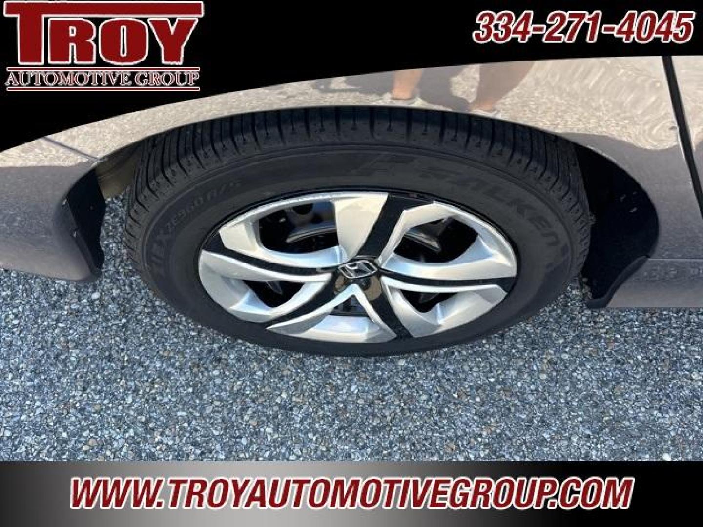 2016 Modern Steel Metallic /Black Honda Civic LX (2HGFC2F53GH) with an 2.0L I4 DOHC 16V i-VTEC engine, CVT transmission, located at 6812 Atlanta Hwy, Montgomery, AL, 36117, (334) 271-4045, 32.382118, -86.178673 - Photo#17