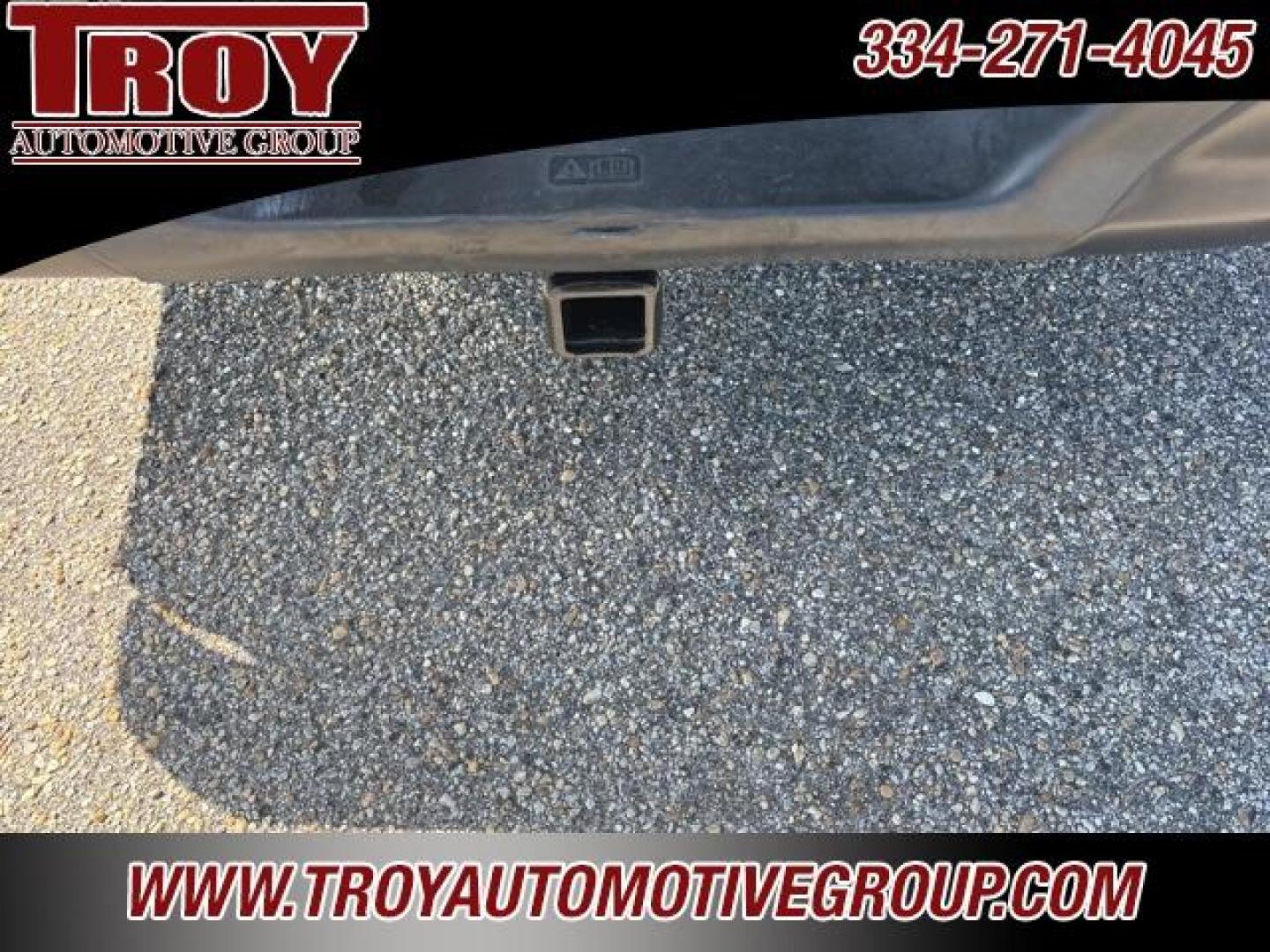 2017 Oxford White /Dark Earth Gray Ford F-150 XL (1FTMF1C85HK) with an 3.5L V6 Ti-VCT engine, Automatic transmission, located at 6812 Atlanta Hwy, Montgomery, AL, 36117, (334) 271-4045, 32.382118, -86.178673 - Photo#17
