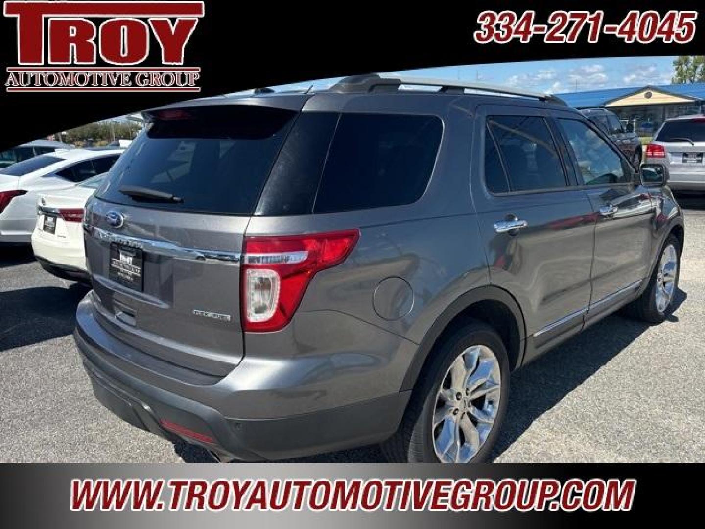 2013 Sterling Gray Metallic /Charcoal Black Ford Explorer XLT (1FM5K7D88DG) with an 3.5L 6-Cylinder SMPI DOHC engine, Automatic transmission, located at 6812 Atlanta Hwy, Montgomery, AL, 36117, (334) 271-4045, 32.382118, -86.178673 - Photo#4