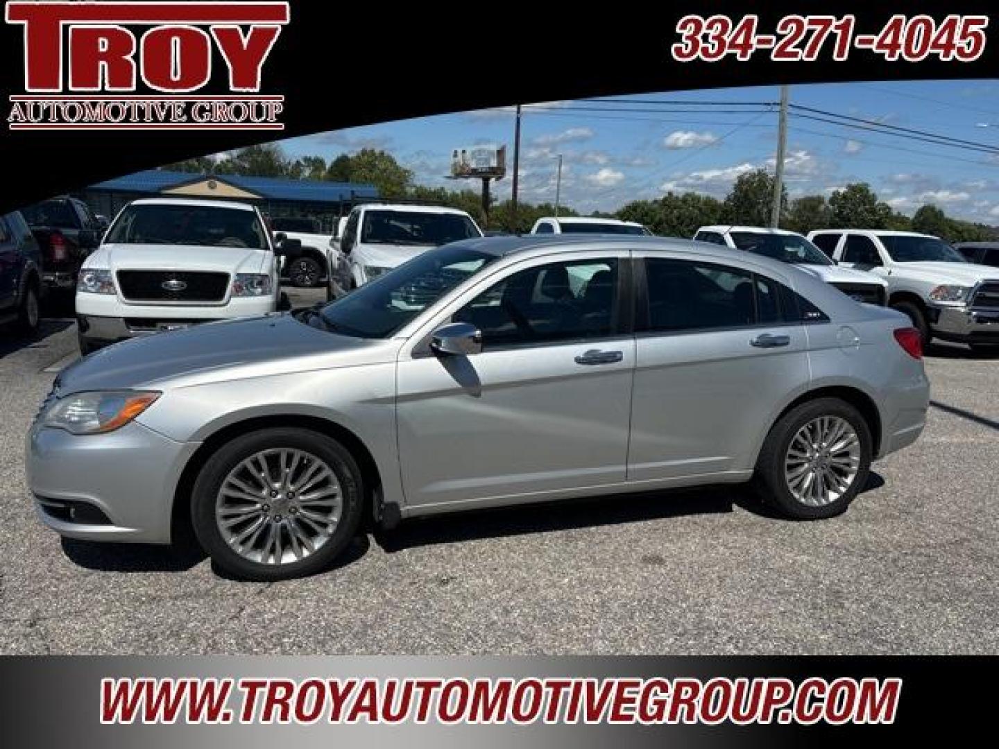 2012 Bright Silver Metallic Clearcoat /Black Chrysler 200 Limited (1C3CCBCG0CN) with an 3.6L V6 Flex Fuel 24V VVT engine, Automatic transmission, located at 6812 Atlanta Hwy, Montgomery, AL, 36117, (334) 271-4045, 32.382118, -86.178673 - Photo#0