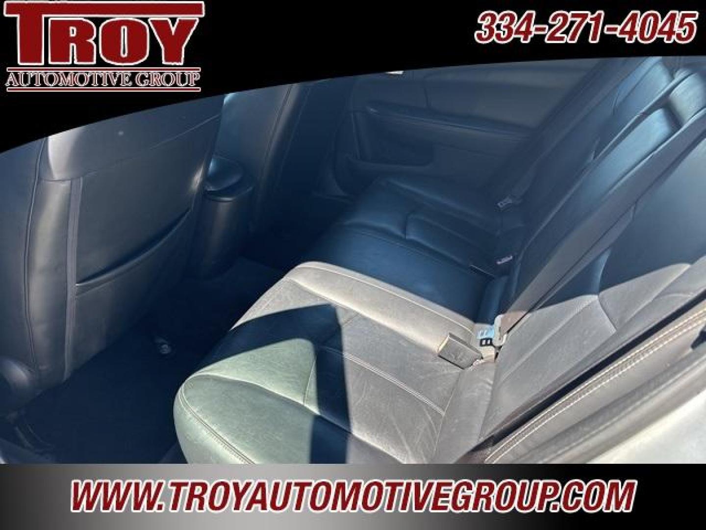 2012 Bright Silver Metallic Clearcoat /Black Chrysler 200 Limited (1C3CCBCG0CN) with an 3.6L V6 Flex Fuel 24V VVT engine, Automatic transmission, located at 6812 Atlanta Hwy, Montgomery, AL, 36117, (334) 271-4045, 32.382118, -86.178673 - Photo#28