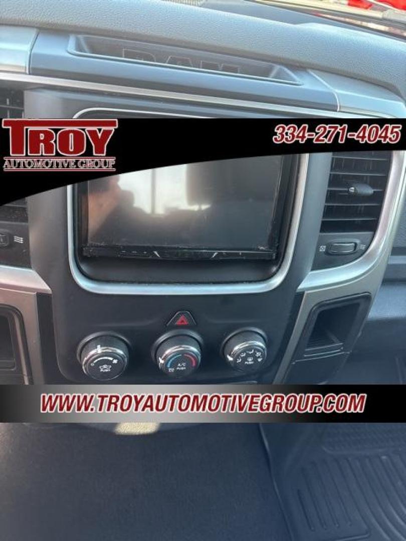 2013 Flame Red Clearcoat /Diesel Gray/Black Ram 1500 SLT (1C6RR6GP5DS) with an 4.7L V8 FFV engine, Automatic transmission, located at 6812 Atlanta Hwy, Montgomery, AL, 36117, (334) 271-4045, 32.382118, -86.178673 - Photo#38
