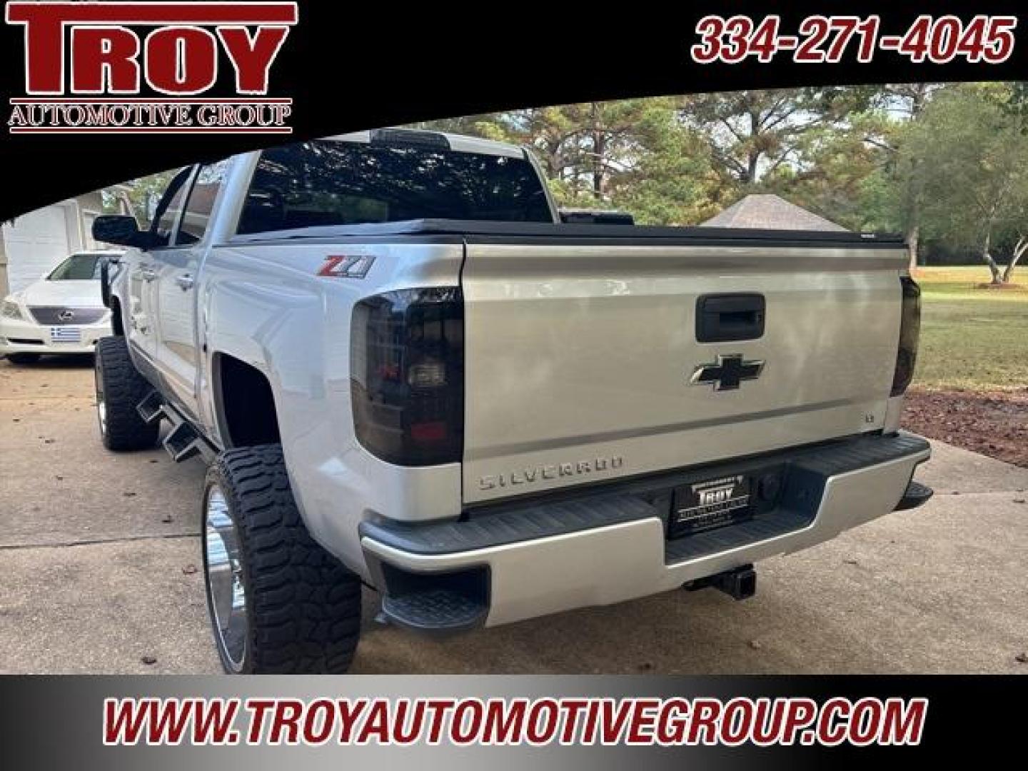 2018 Silver Ice Metallic /Black Chevrolet Silverado 1500 LT (3GCUKREC4JG) with an EcoTec3 5.3L V8 engine, Automatic transmission, located at 6812 Atlanta Hwy, Montgomery, AL, 36117, (334) 271-4045, 32.382118, -86.178673 - Photo#11