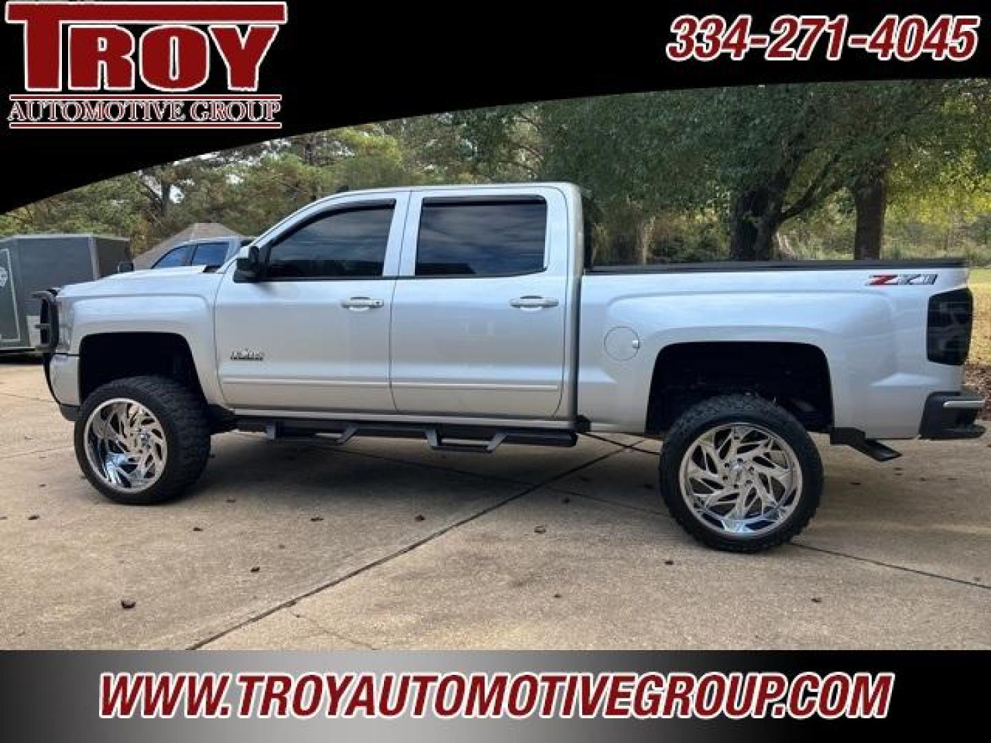 2018 Silver Ice Metallic /Black Chevrolet Silverado 1500 LT (3GCUKREC4JG) with an EcoTec3 5.3L V8 engine, Automatic transmission, located at 6812 Atlanta Hwy, Montgomery, AL, 36117, (334) 271-4045, 32.382118, -86.178673 - Photo#12