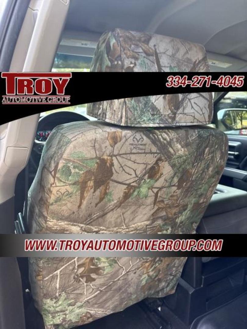 2018 Silver Ice Metallic /Black Chevrolet Silverado 1500 LT (3GCUKREC4JG) with an EcoTec3 5.3L V8 engine, Automatic transmission, located at 6812 Atlanta Hwy, Montgomery, AL, 36117, (334) 271-4045, 32.382118, -86.178673 - Photo#28