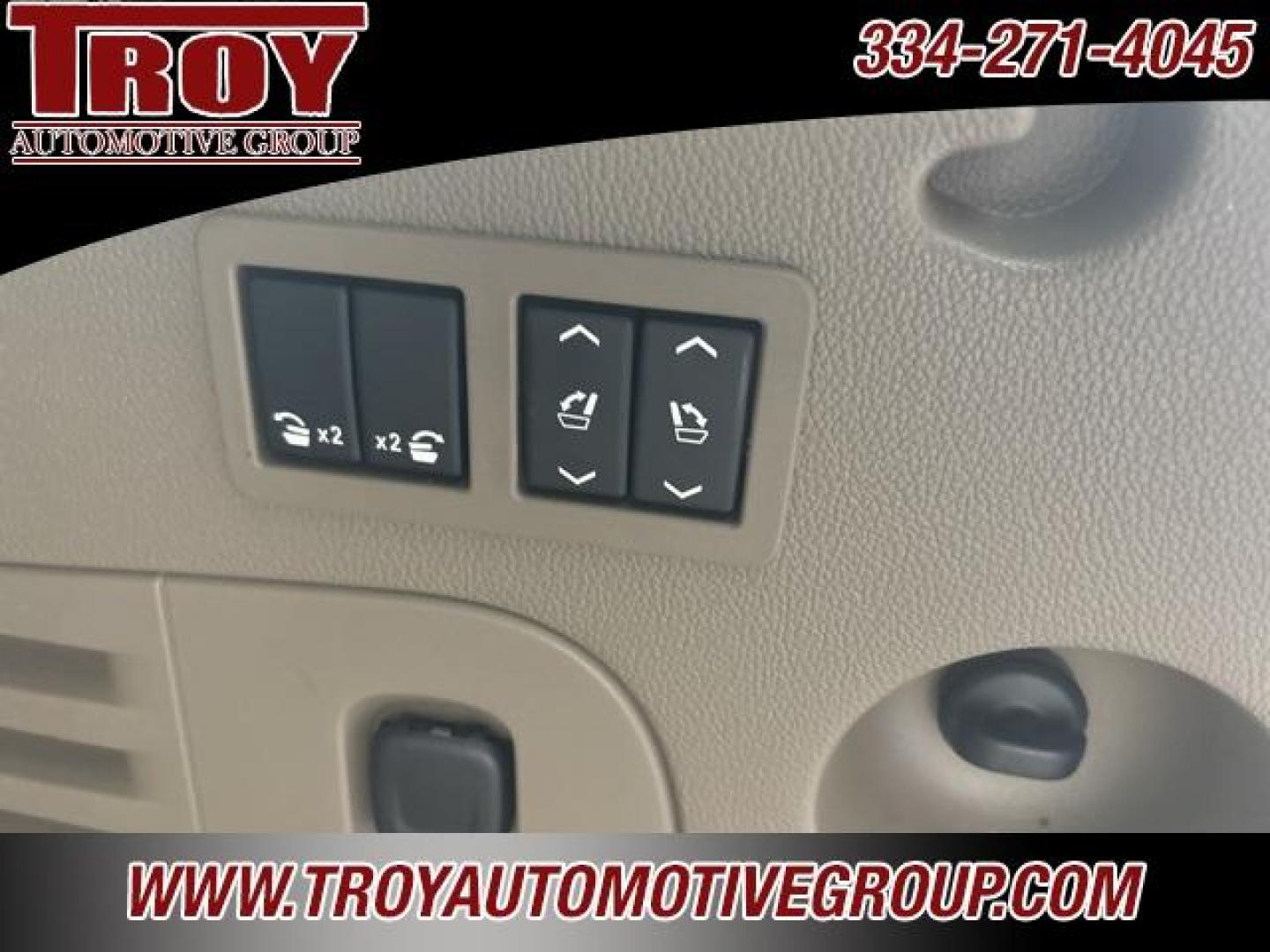 2015 White Diamond Tricoat /Cocoa/Dune GMC Yukon XL SLT (1GKS1HKC2FR) with an V8 engine, Automatic transmission, located at 6812 Atlanta Hwy, Montgomery, AL, 36117, (334) 271-4045, 32.382118, -86.178673 - 1-Owner!!<br>White Diamond Tricoat!!<br>Power Sunroof!!<br>Navigation!!<br>DVD w/Head Phones!!<br>2nd Row Bucket Seats!!<br>Premium 20 Wheels!!<br>2-Master Keys!! - Photo#28