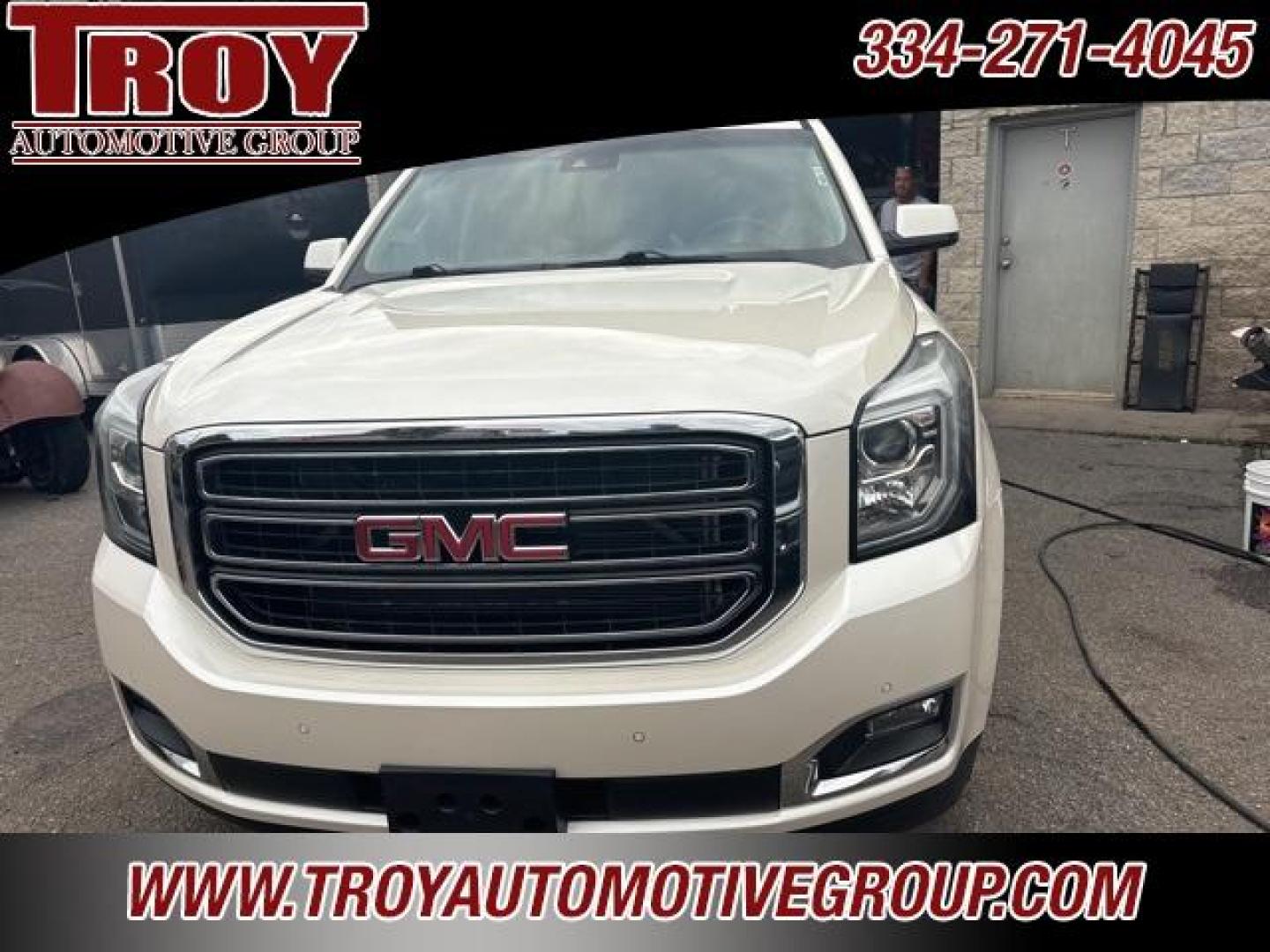 2015 White Diamond Tricoat /Cocoa/Dune GMC Yukon XL SLT (1GKS1HKC2FR) with an V8 engine, Automatic transmission, located at 6812 Atlanta Hwy, Montgomery, AL, 36117, (334) 271-4045, 32.382118, -86.178673 - 1-Owner!!<br>White Diamond Tricoat!!<br>Power Sunroof!!<br>Navigation!!<br>DVD w/Head Phones!!<br>2nd Row Bucket Seats!!<br>Premium 20 Wheels!!<br>2-Master Keys!! - Photo#4