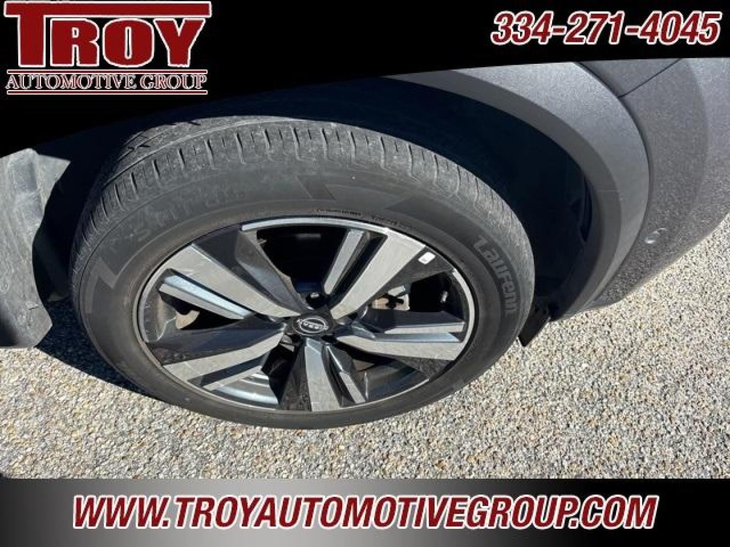 2023 Gun Metallic /Charcoal Nissan Rogue SL (5N1BT3CB8PC) with an 1.5L I3 Turbocharged DOHC 12V LEV3-ULEV50 201hp engine, CVT transmission, located at 6812 Atlanta Hwy, Montgomery, AL, 36117, (334) 271-4045, 32.382118, -86.178673 - Priced below KBB Fair Purchase Price!<br><br>Gun Metallic 2023 Nissan Rogue SL AWD 1.5L I3 Turbocharged DOHC 12V LEV3-ULEV50 201hp CVT with Xtronic<br><br>Financing Available---Top Value for Trades.<br><br>28/34 City/Highway MPG - Photo#17