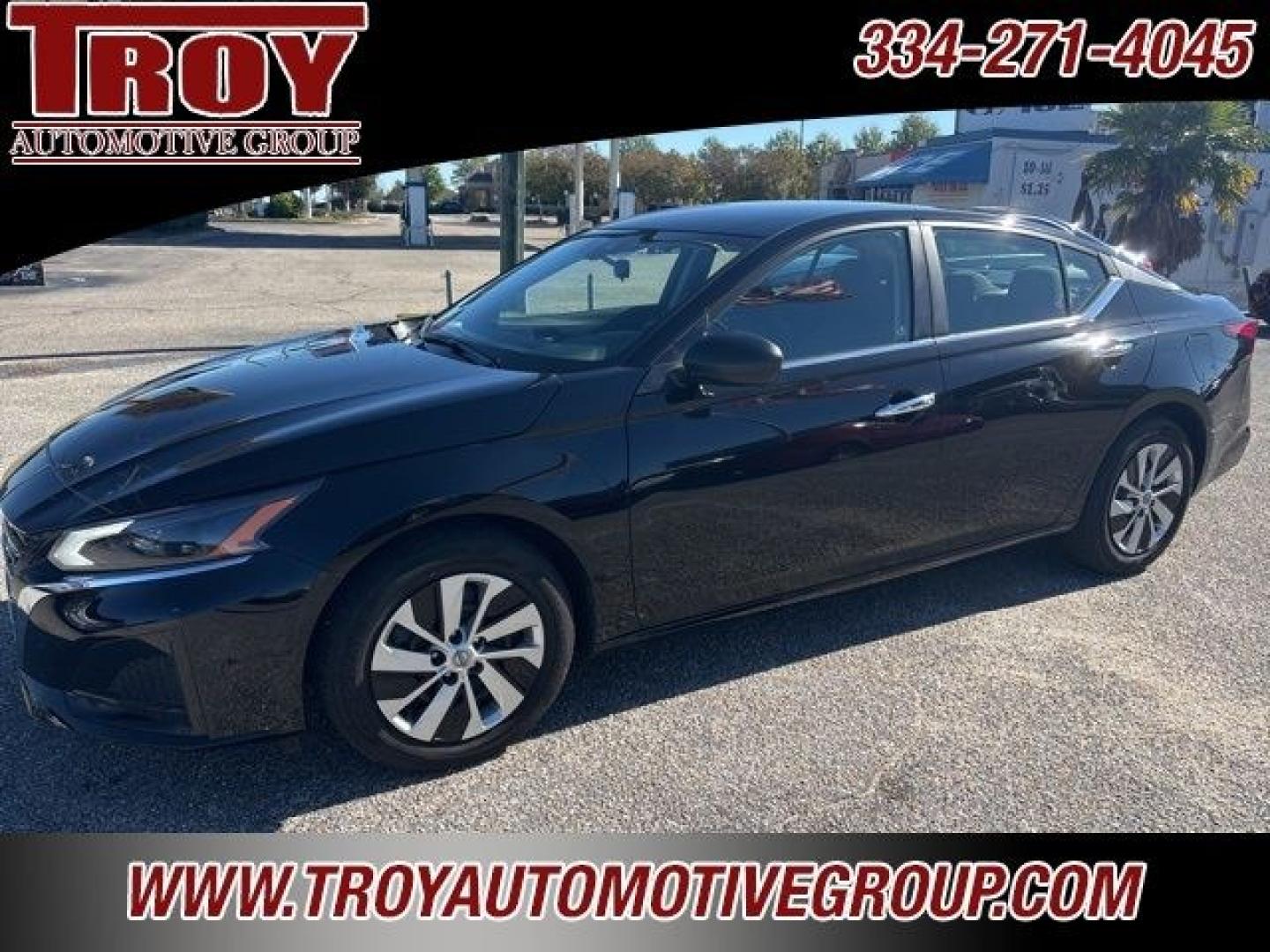 2024 Super Black /Charcoal Nissan Altima 2.5 S (1N4BL4BVXRN) with an 2.5L 4-Cylinder DOHC 16V engine, CVT transmission, located at 6812 Atlanta Hwy, Montgomery, AL, 36117, (334) 271-4045, 32.382118, -86.178673- Photo#2
