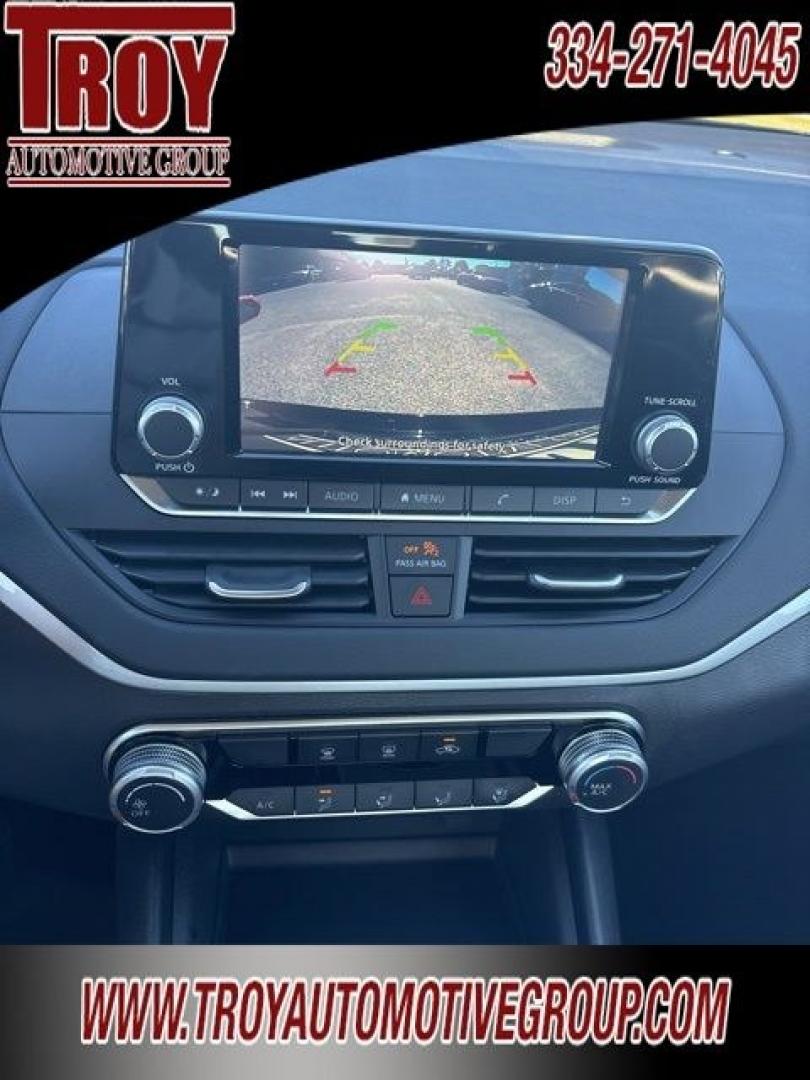 2024 Super Black /Charcoal Nissan Altima 2.5 S (1N4BL4BVXRN) with an 2.5L 4-Cylinder DOHC 16V engine, CVT transmission, located at 6812 Atlanta Hwy, Montgomery, AL, 36117, (334) 271-4045, 32.382118, -86.178673- Photo#35
