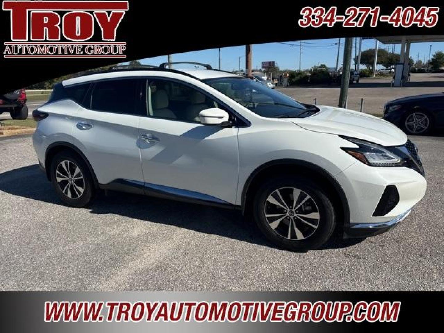 2019 Pearl White Tricoat /Cashmere Nissan Murano SV (5N1AZ2MJ6KN) with an 3.5L V6 DOHC 24V engine, CVT transmission, located at 6812 Atlanta Hwy, Montgomery, AL, 36117, (334) 271-4045, 32.382118, -86.178673 - Leather!!<br>Weather Tech Floor Mats!!<br>Luggage Rack!! - Photo#13