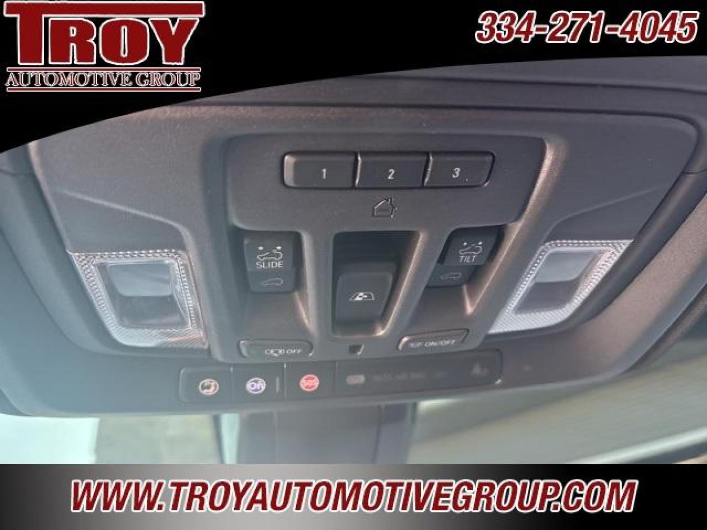 2021 Mosaic Black Metallic /Jet Black Chevrolet Silverado 2500HD High Country (1GC4YREY6MF) with an Duramax 6.6L V8 Turbodiesel engine, Automatic transmission, located at 6812 Atlanta Hwy, Montgomery, AL, 36117, (334) 271-4045, 32.382118, -86.178673 - Photo#29