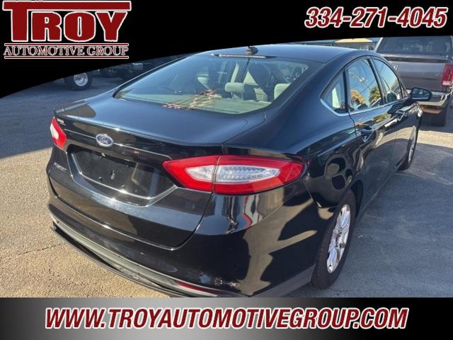 2016 Shadow Black /Gray Ford Fusion S (3FA6P0G76GR) with an 2.5L iVCT engine, Automatic transmission, located at 6812 Atlanta Hwy, Montgomery, AL, 36117, (334) 271-4045, 32.382118, -86.178673 - Shadow Black 2016 Ford Fusion S FWD 2.5L iVCT 6-Speed Automatic<br><br>Financing Available---Top Value for Trades.<br><br>Odometer is 23383 miles below market average! 22/34 City/Highway MPG<br><br><br>Awards:<br> * 2016 KBB.com 10 Best Sedans Under $25,000 * 2016 KBB.com Brand Image Awards<br><b - Photo#10