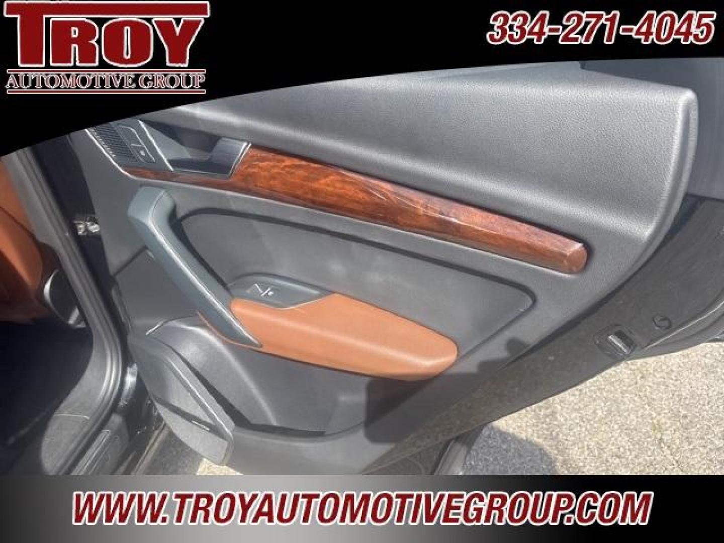 2018 Mythos Black Metallic /Nougat Brown Audi Q5 2.0T Premium Plus (WA1BNAFY9J2) with an 2.0L TFSI engine, Automatic transmission, located at 6812 Atlanta Hwy, Montgomery, AL, 36117, (334) 271-4045, 32.382118, -86.178673 - Photo#20