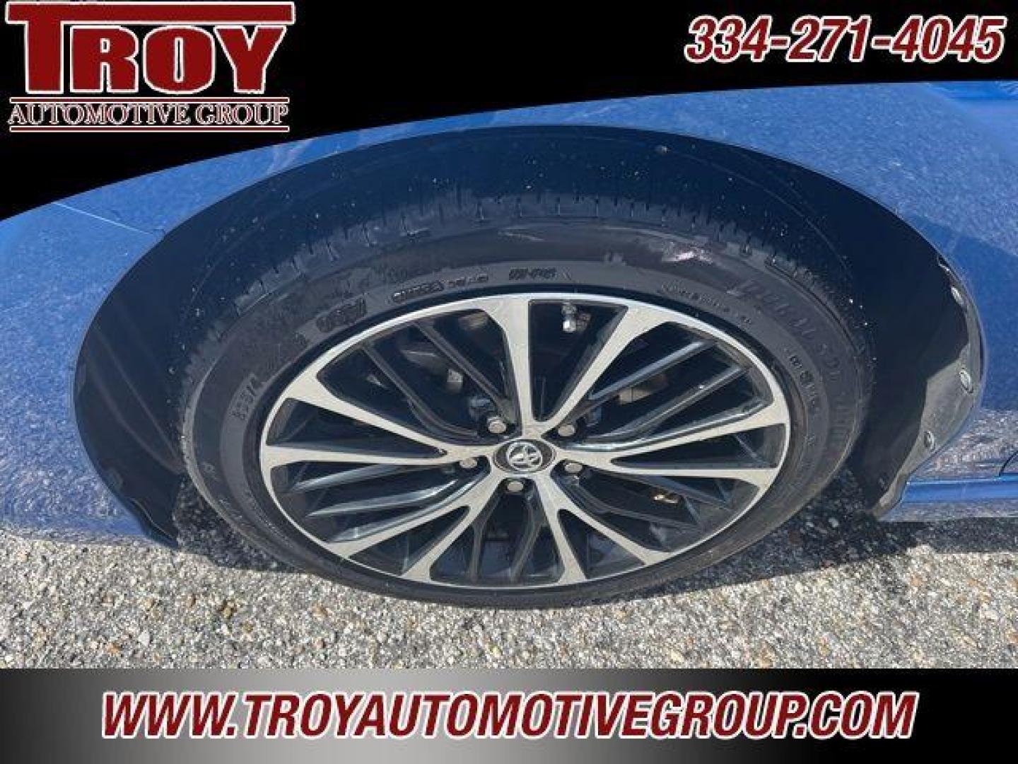 2019 Galactic Aqua Mica /Black Toyota Camry SE (4T1B11HK6KU) with an 2.5L I4 DOHC 16V engine, Automatic transmission, located at 6812 Atlanta Hwy, Montgomery, AL, 36117, (334) 271-4045, 32.382118, -86.178673 - Photo#19