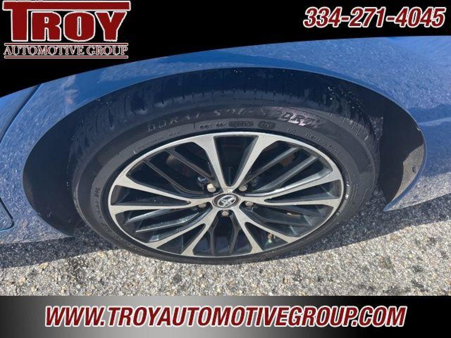 2019 Galactic Aqua Mica /Black Toyota Camry SE (4T1B11HK6KU) with an 2.5L I4 DOHC 16V engine, Automatic transmission, located at 6812 Atlanta Hwy, Montgomery, AL, 36117, (334) 271-4045, 32.382118, -86.178673 - Photo#20