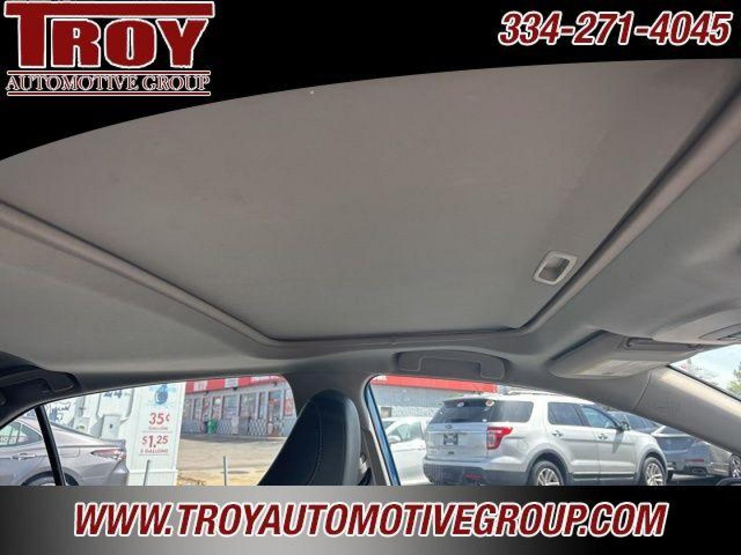 2019 Galactic Aqua Mica /Black Toyota Camry SE (4T1B11HK6KU) with an 2.5L I4 DOHC 16V engine, Automatic transmission, located at 6812 Atlanta Hwy, Montgomery, AL, 36117, (334) 271-4045, 32.382118, -86.178673 - Photo#25