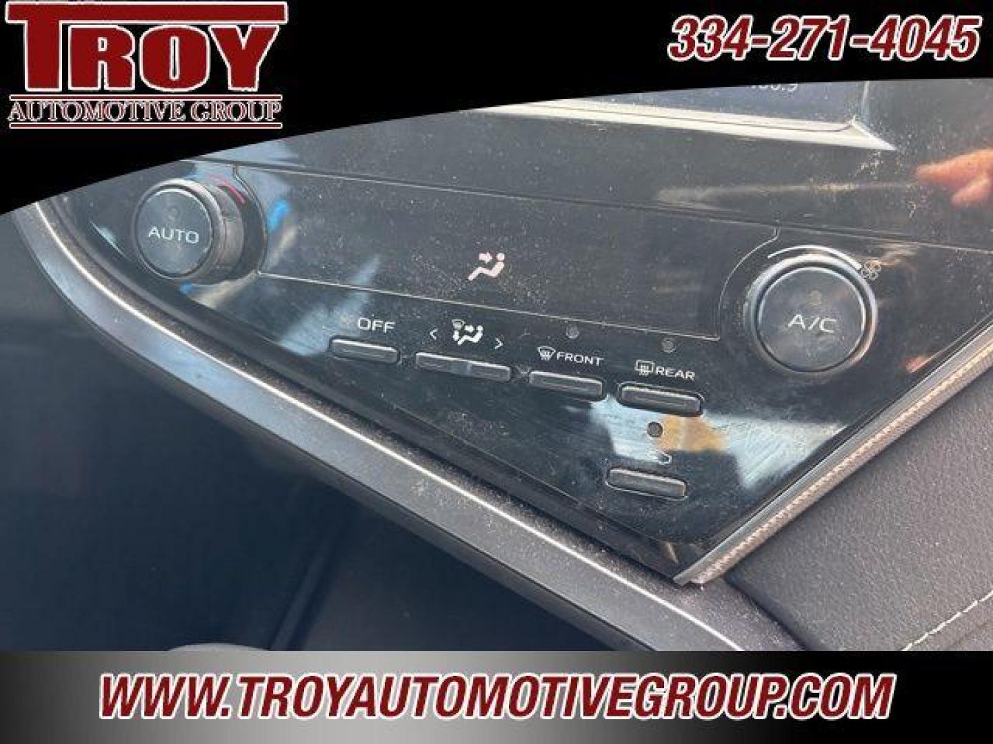 2019 Galactic Aqua Mica /Black Toyota Camry SE (4T1B11HK6KU) with an 2.5L I4 DOHC 16V engine, Automatic transmission, located at 6812 Atlanta Hwy, Montgomery, AL, 36117, (334) 271-4045, 32.382118, -86.178673 - Photo#27