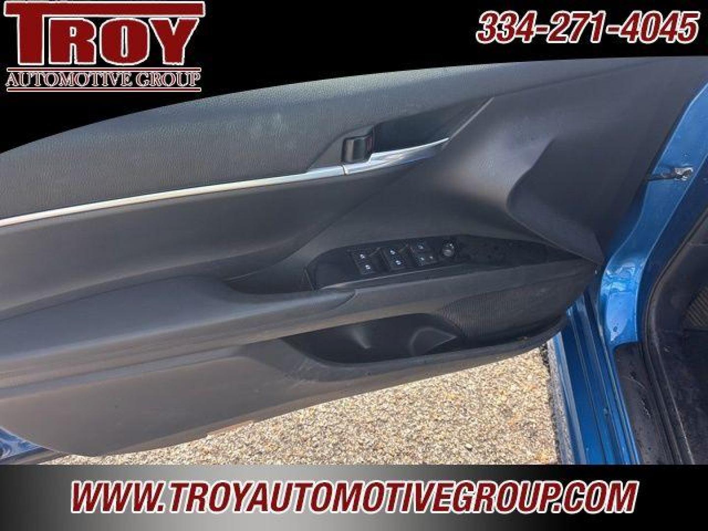 2019 Galactic Aqua Mica /Black Toyota Camry SE (4T1B11HK6KU) with an 2.5L I4 DOHC 16V engine, Automatic transmission, located at 6812 Atlanta Hwy, Montgomery, AL, 36117, (334) 271-4045, 32.382118, -86.178673 - Photo#37