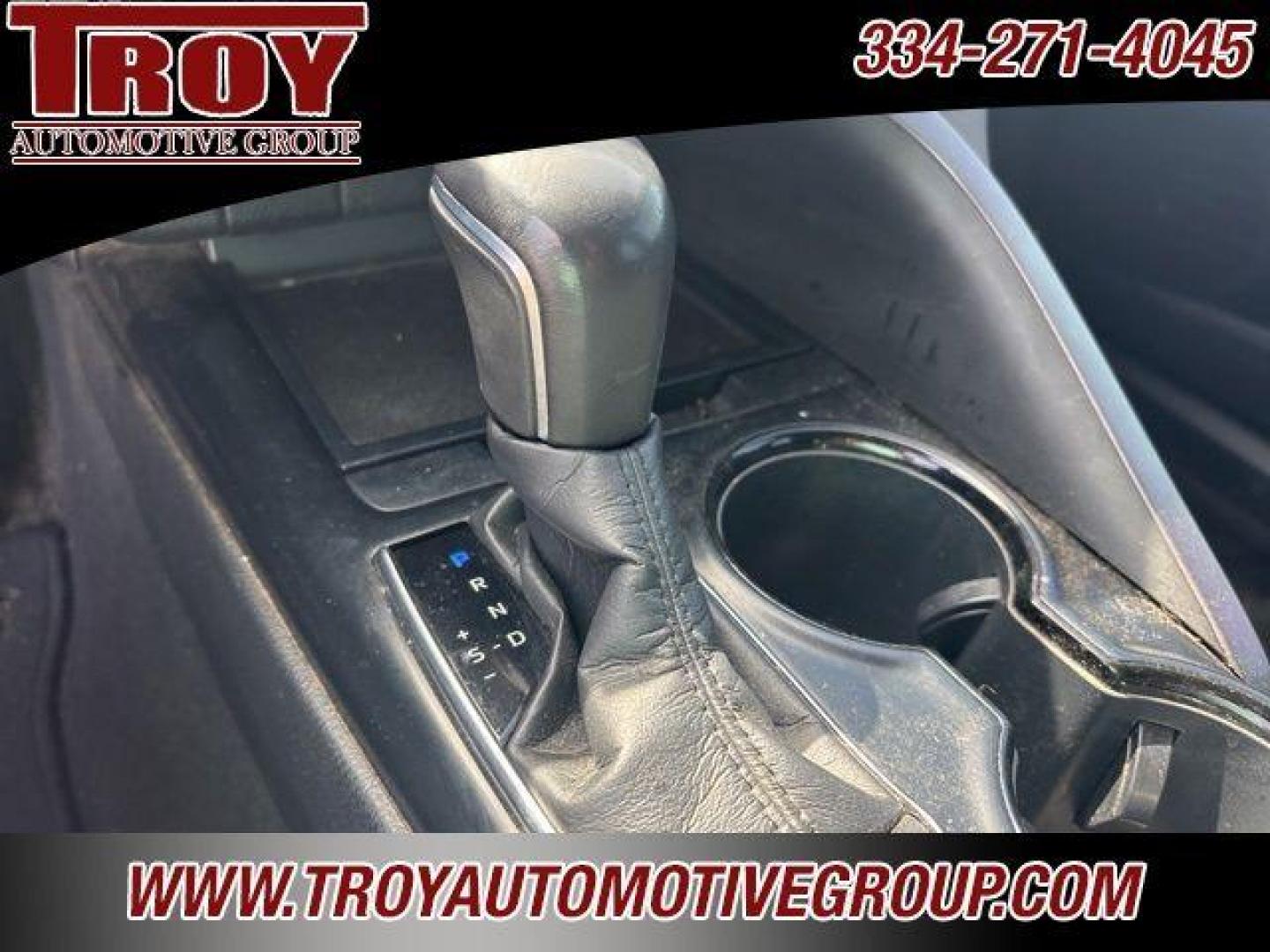 2019 Galactic Aqua Mica /Black Toyota Camry SE (4T1B11HK6KU) with an 2.5L I4 DOHC 16V engine, Automatic transmission, located at 6812 Atlanta Hwy, Montgomery, AL, 36117, (334) 271-4045, 32.382118, -86.178673 - Photo#41