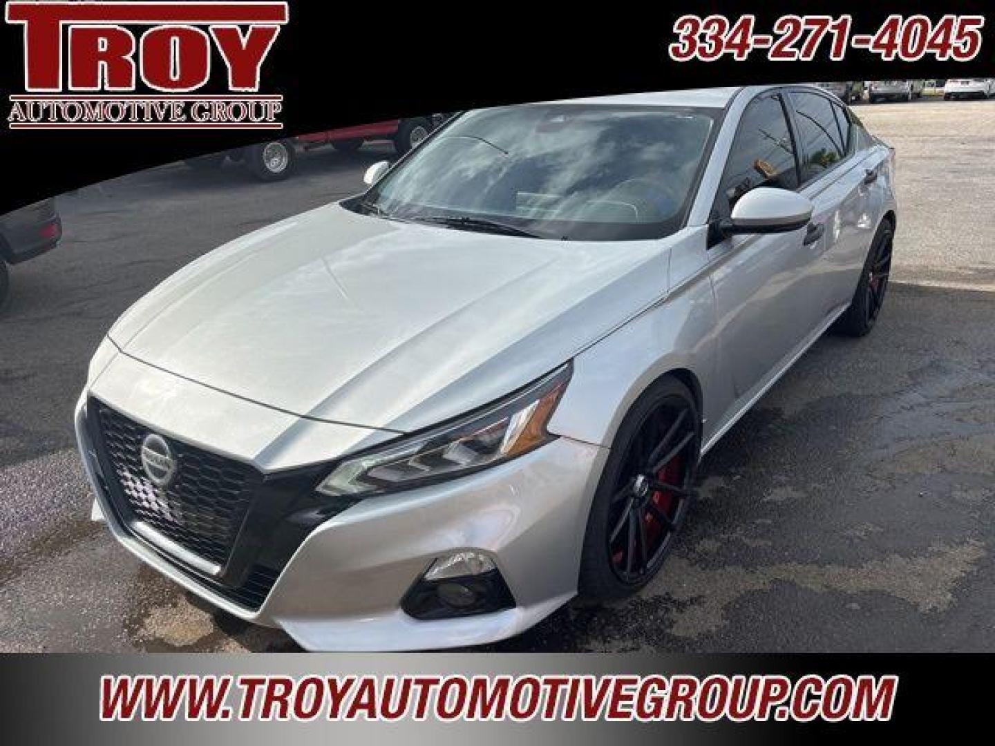 2019 Brilliant Silver Metallic /Charcoal Nissan Altima 2.5 SV (1N4BL4DV4KC) with an 2.5L 4-Cylinder DOHC 16V engine, CVT transmission, located at 6812 Atlanta Hwy, Montgomery, AL, 36117, (334) 271-4045, 32.382118, -86.178673 - Power Sunrrof!! - Photo#3