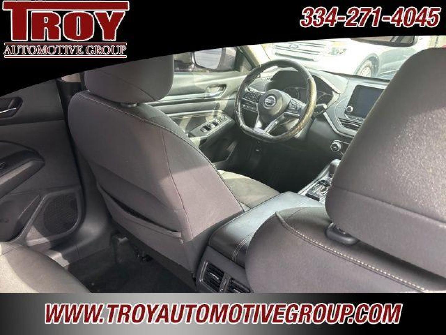 2019 Brilliant Silver Metallic /Charcoal Nissan Altima 2.5 SV (1N4BL4DV4KC) with an 2.5L 4-Cylinder DOHC 16V engine, CVT transmission, located at 6812 Atlanta Hwy, Montgomery, AL, 36117, (334) 271-4045, 32.382118, -86.178673 - Power Sunrrof!! - Photo#26