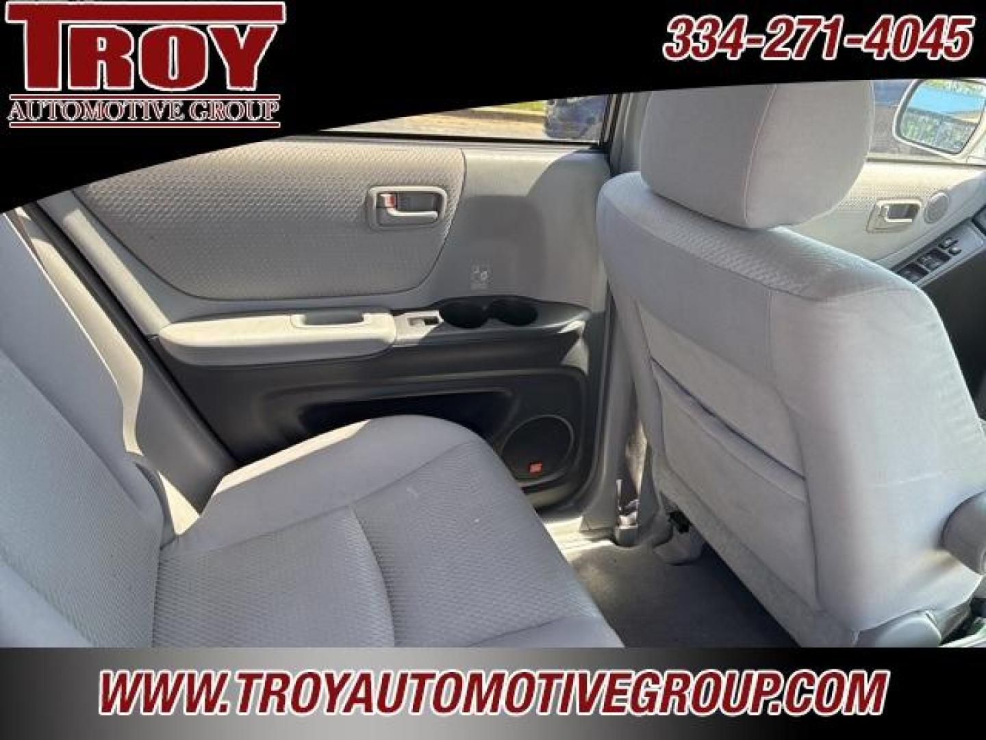 2006 Millennium Silver Metallic /Ash Toyota Highlander V6 (JTEGP21A060) with an 3.3L V6 SMPI DOHC engine, Automatic transmission, located at 6812 Atlanta Hwy, Montgomery, AL, 36117, (334) 271-4045, 32.382118, -86.178673 - Photo#26