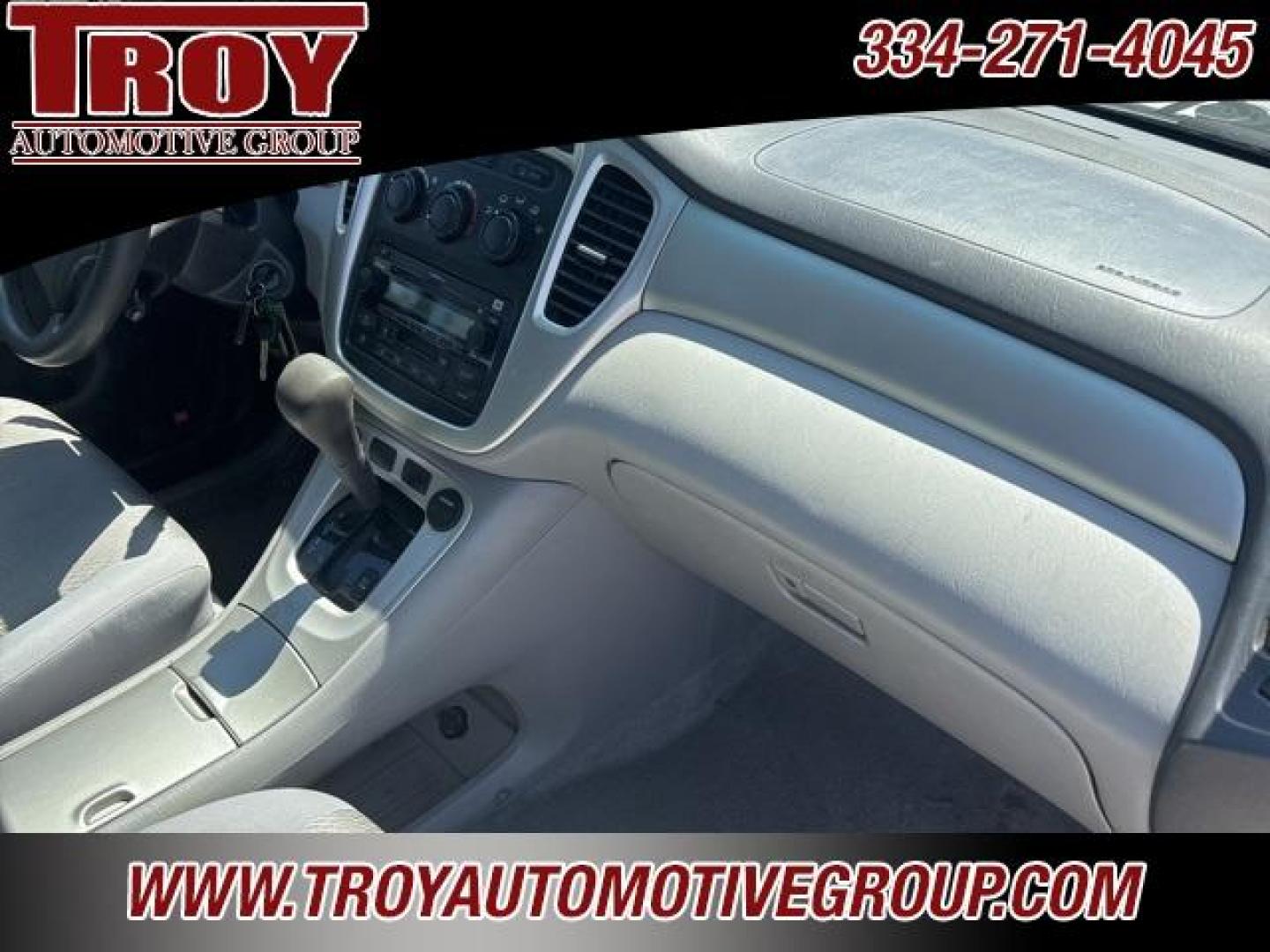 2006 Millennium Silver Metallic /Ash Toyota Highlander V6 (JTEGP21A060) with an 3.3L V6 SMPI DOHC engine, Automatic transmission, located at 6812 Atlanta Hwy, Montgomery, AL, 36117, (334) 271-4045, 32.382118, -86.178673 - Photo#33
