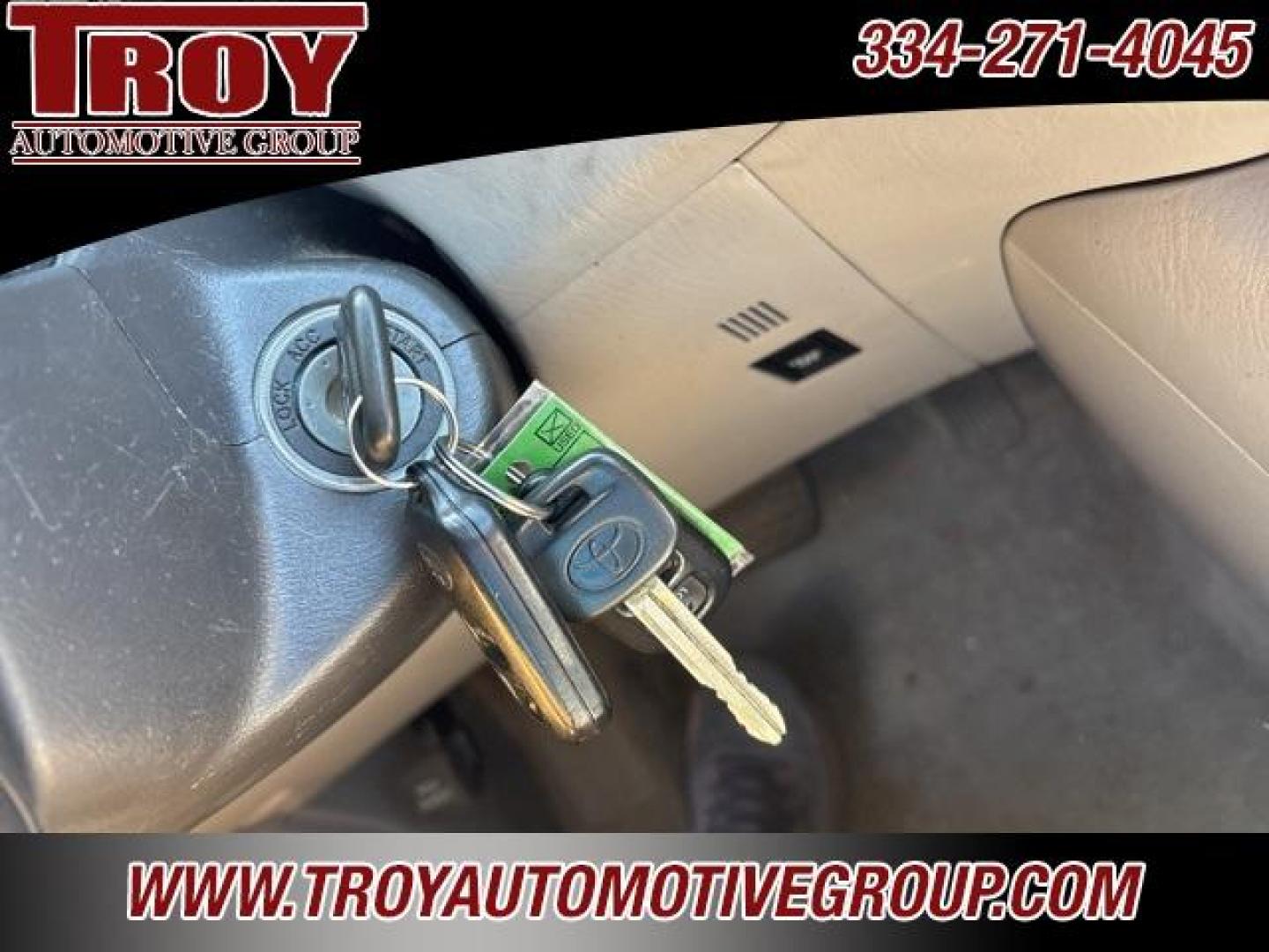 2006 Millennium Silver Metallic /Ash Toyota Highlander V6 (JTEGP21A060) with an 3.3L V6 SMPI DOHC engine, Automatic transmission, located at 6812 Atlanta Hwy, Montgomery, AL, 36117, (334) 271-4045, 32.382118, -86.178673 - Photo#44