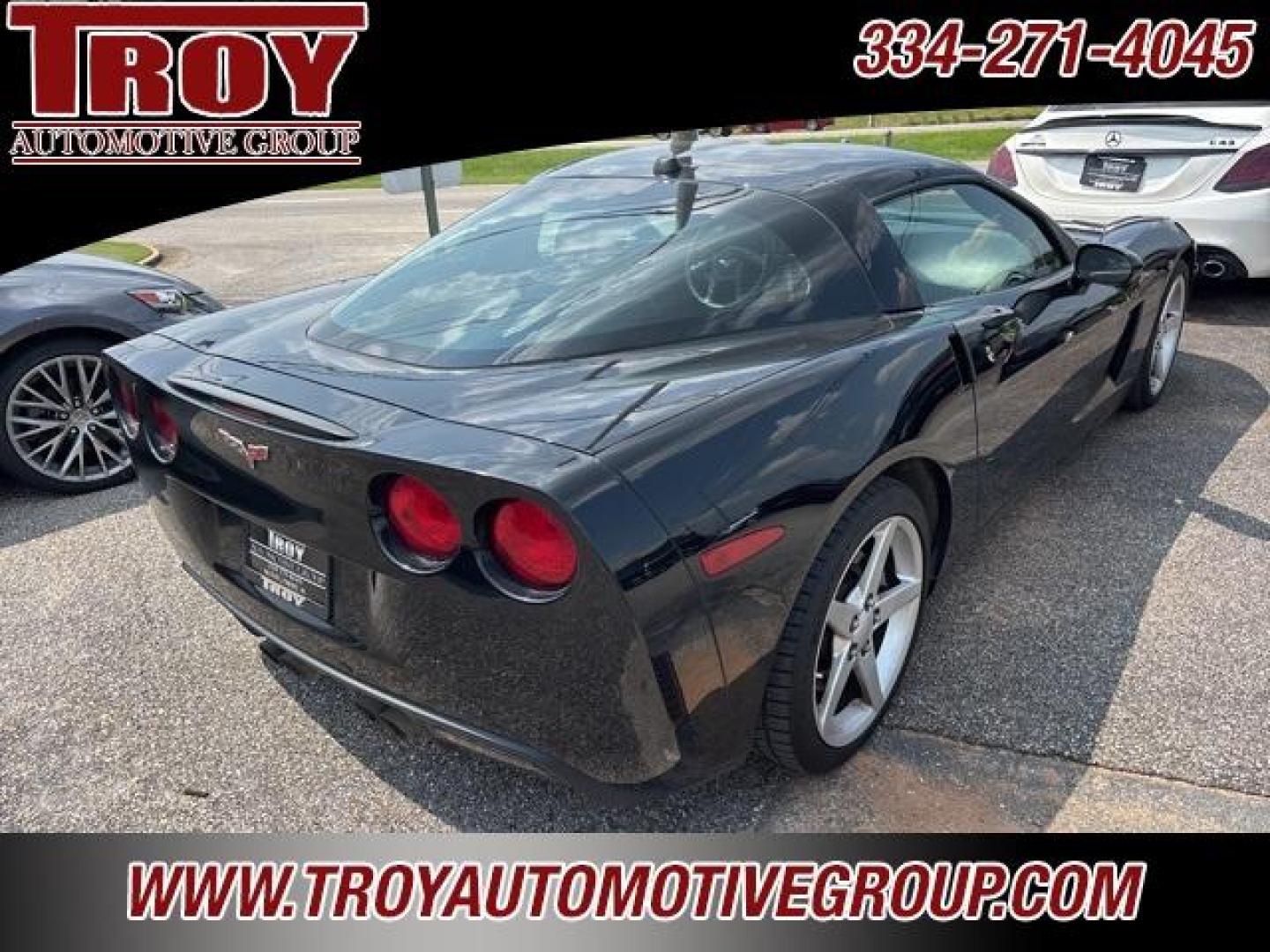 2005 Smokin Asphalt /Ebony Chevrolet Corvette Base (1G1YY24U155) with an 6.0L V8 SFI LS2 engine, Manual transmission, located at 6812 Atlanta Hwy, Montgomery, AL, 36117, (334) 271-4045, 32.382118, -86.178673 - Heads Up Display!!<br>2-Master Remote Keys!!<br>Heated Seats!! - Photo#4