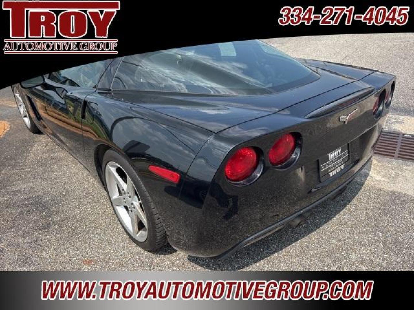 2005 Smokin Asphalt /Ebony Chevrolet Corvette Base (1G1YY24U155) with an 6.0L V8 SFI LS2 engine, Manual transmission, located at 6812 Atlanta Hwy, Montgomery, AL, 36117, (334) 271-4045, 32.382118, -86.178673 - Heads Up Display!!<br>2-Master Remote Keys!!<br>Heated Seats!! - Photo#6