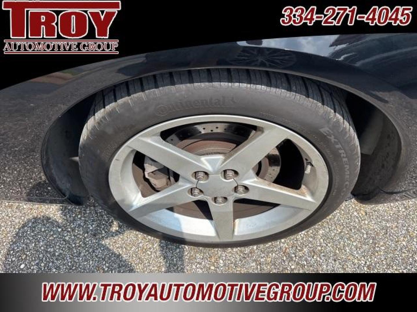 2005 Smokin Asphalt /Ebony Chevrolet Corvette Base (1G1YY24U155) with an 6.0L V8 SFI LS2 engine, Manual transmission, located at 6812 Atlanta Hwy, Montgomery, AL, 36117, (334) 271-4045, 32.382118, -86.178673 - Heads Up Display!!<br>2-Master Remote Keys!!<br>Heated Seats!! - Photo#8
