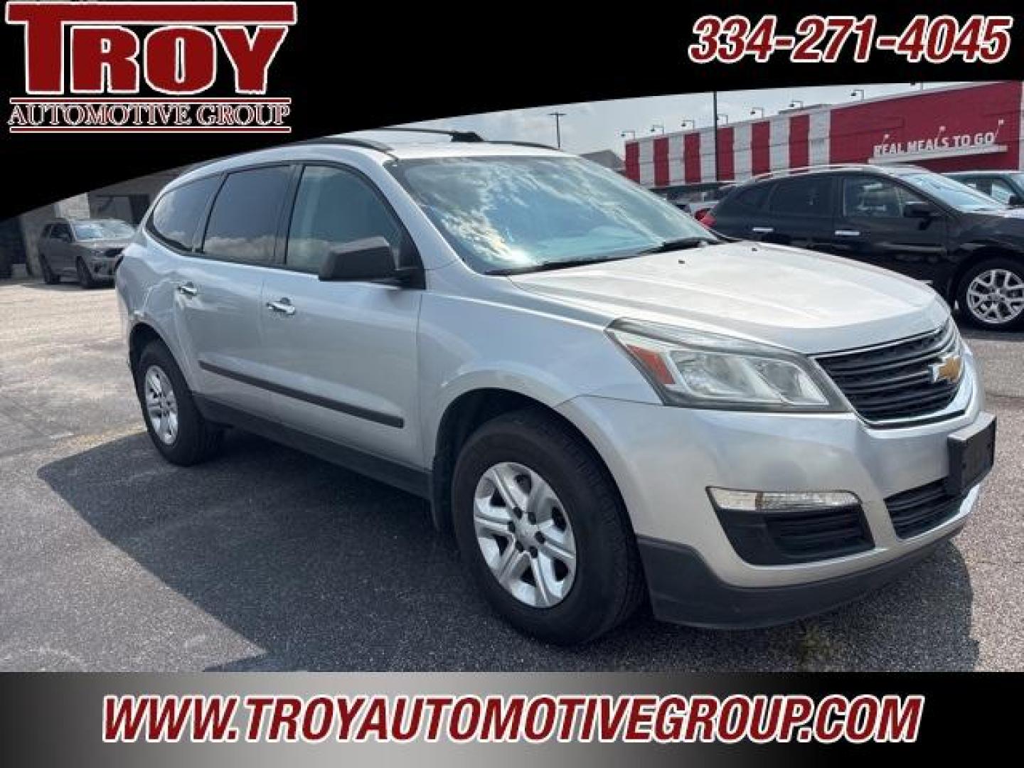 2016 Silver Ice Metallic /Dark Titanium/Light Titanium Chevrolet Traverse LS (1GNKRFED6GJ) with an 3.6L V6 SIDI engine, Automatic transmission, located at 6812 Atlanta Hwy, Montgomery, AL, 36117, (334) 271-4045, 32.382118, -86.178673 - 3rd Seat!!<br>Tow Package!!<br>Back Up Camera!! - Photo#5