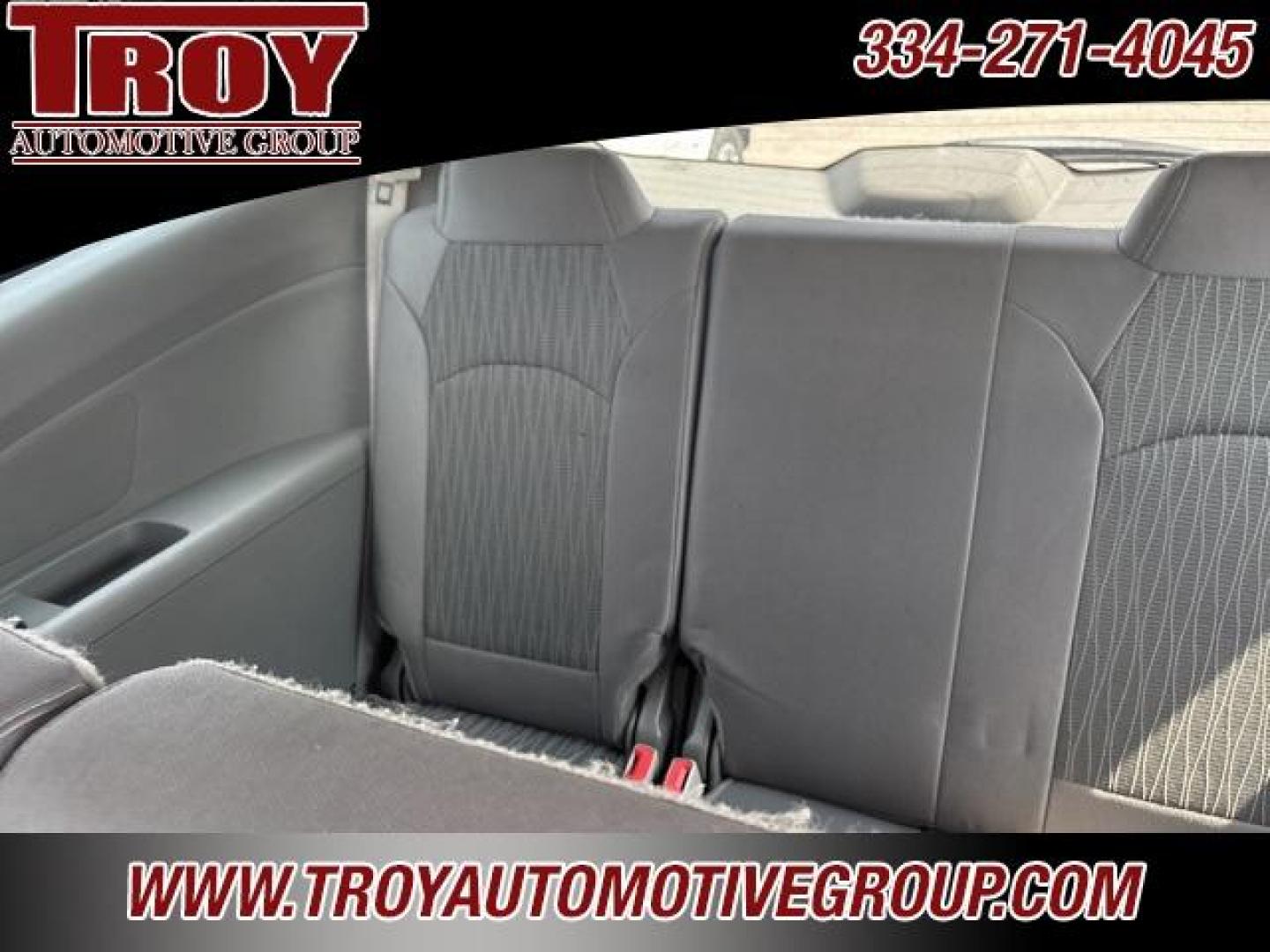 2016 Silver Ice Metallic /Dark Titanium/Light Titanium Chevrolet Traverse LS (1GNKRFED6GJ) with an 3.6L V6 SIDI engine, Automatic transmission, located at 6812 Atlanta Hwy, Montgomery, AL, 36117, (334) 271-4045, 32.382118, -86.178673 - 3rd Seat!!<br>Tow Package!!<br>Back Up Camera!! - Photo#29
